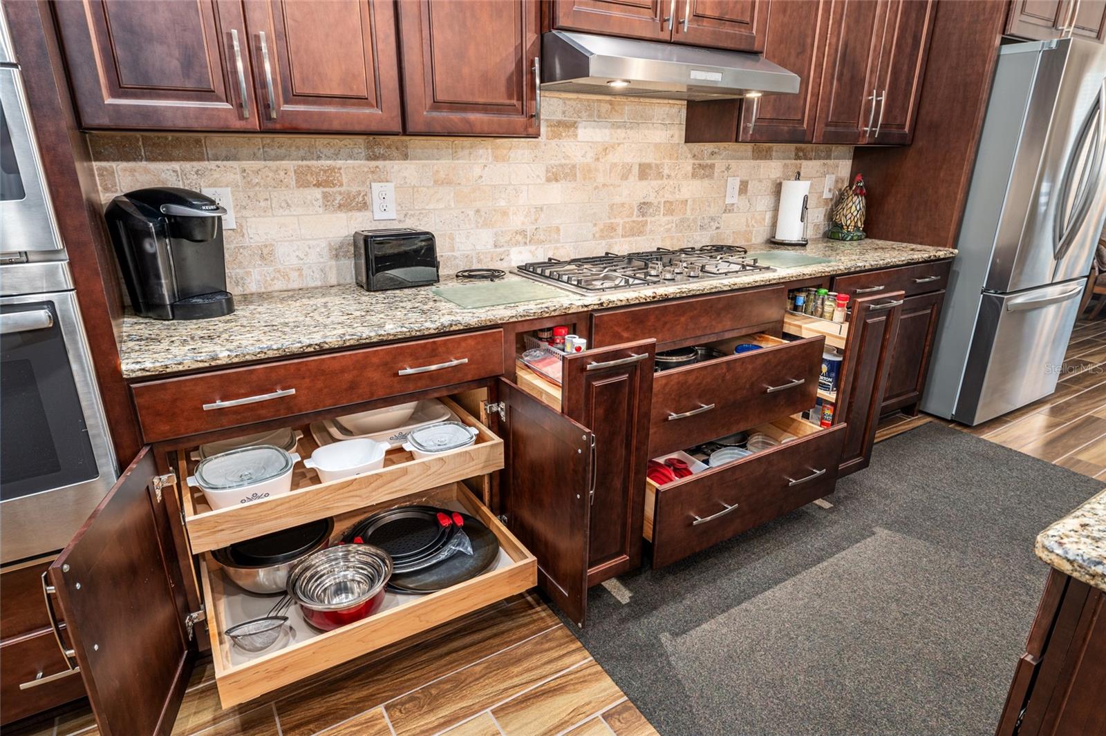 Image 17 of 70 For 9460 86th Place