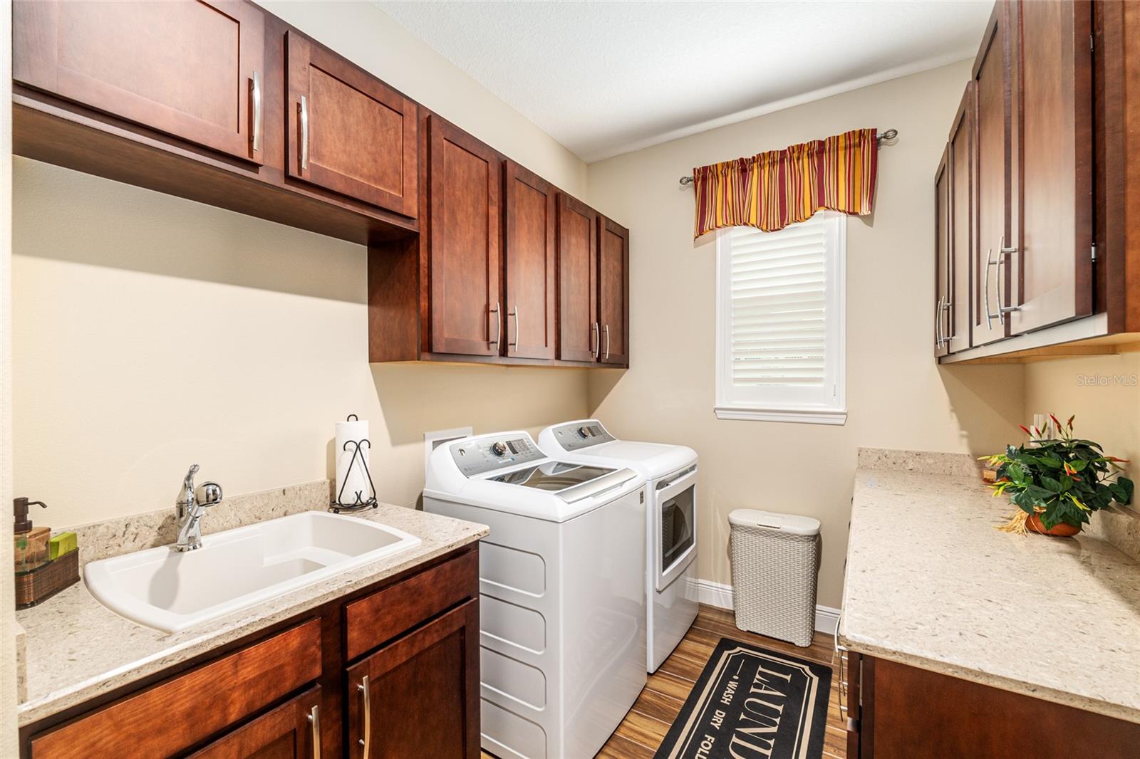 Image 50 of 70 For 9460 86th Place
