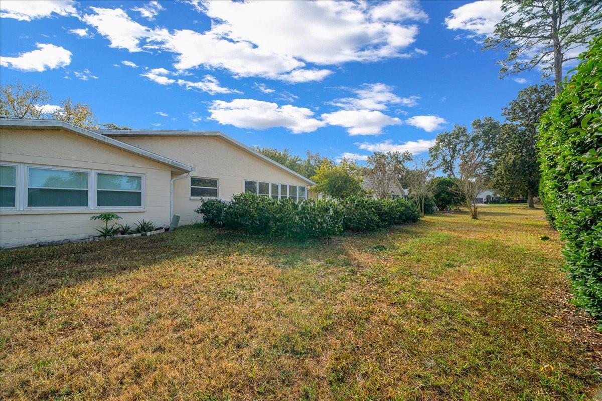 Image 11 of 40 For 9152 89th Terrace D