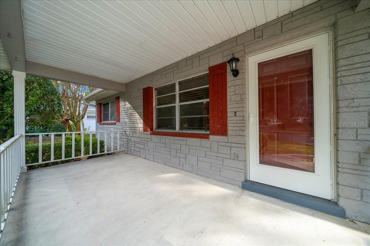 Image 15 of 40 For 9152 89th Terrace D