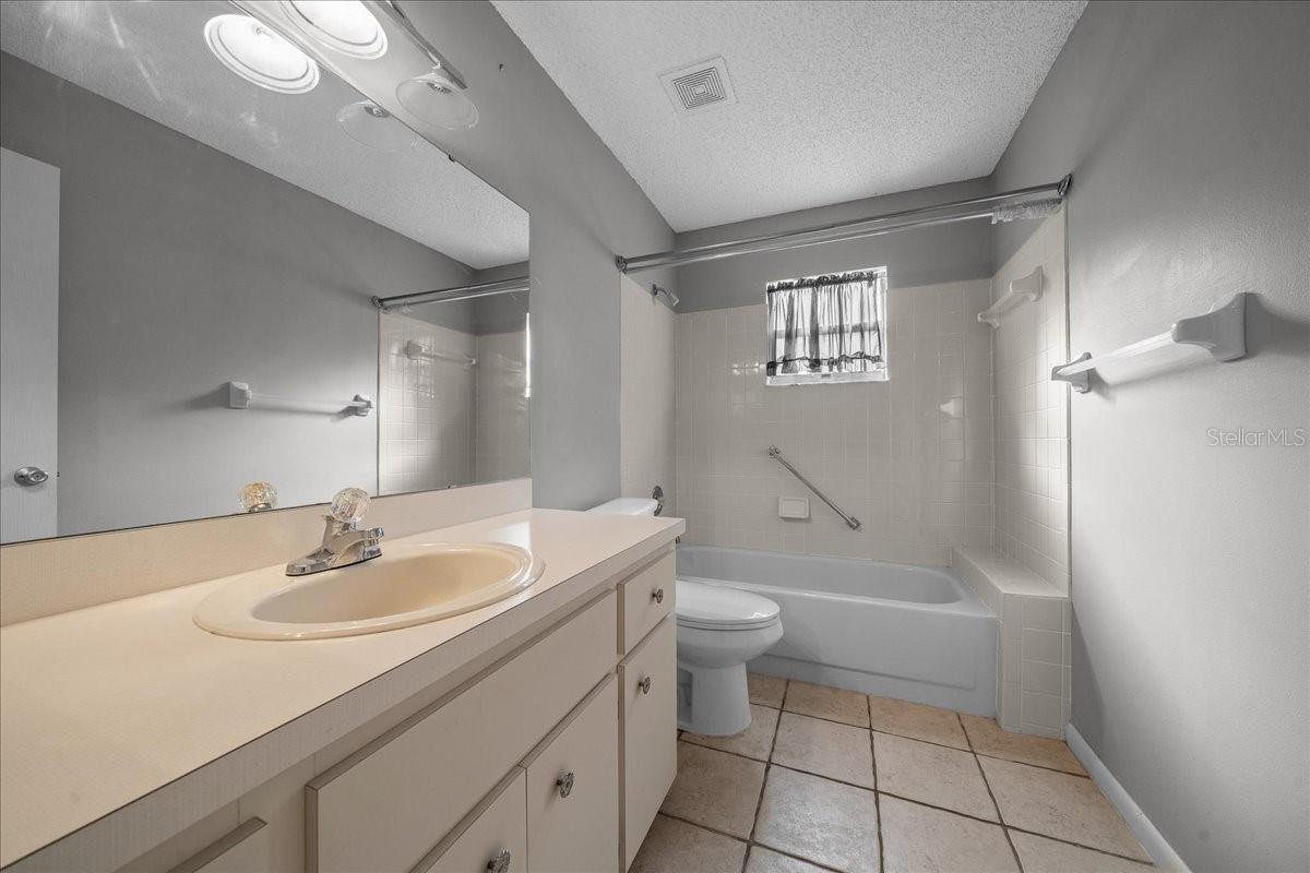 Image 26 of 40 For 9152 89th Terrace D