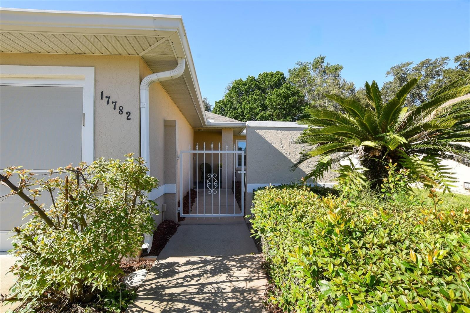 Image 8 of 47 For 17782 113th Terrace