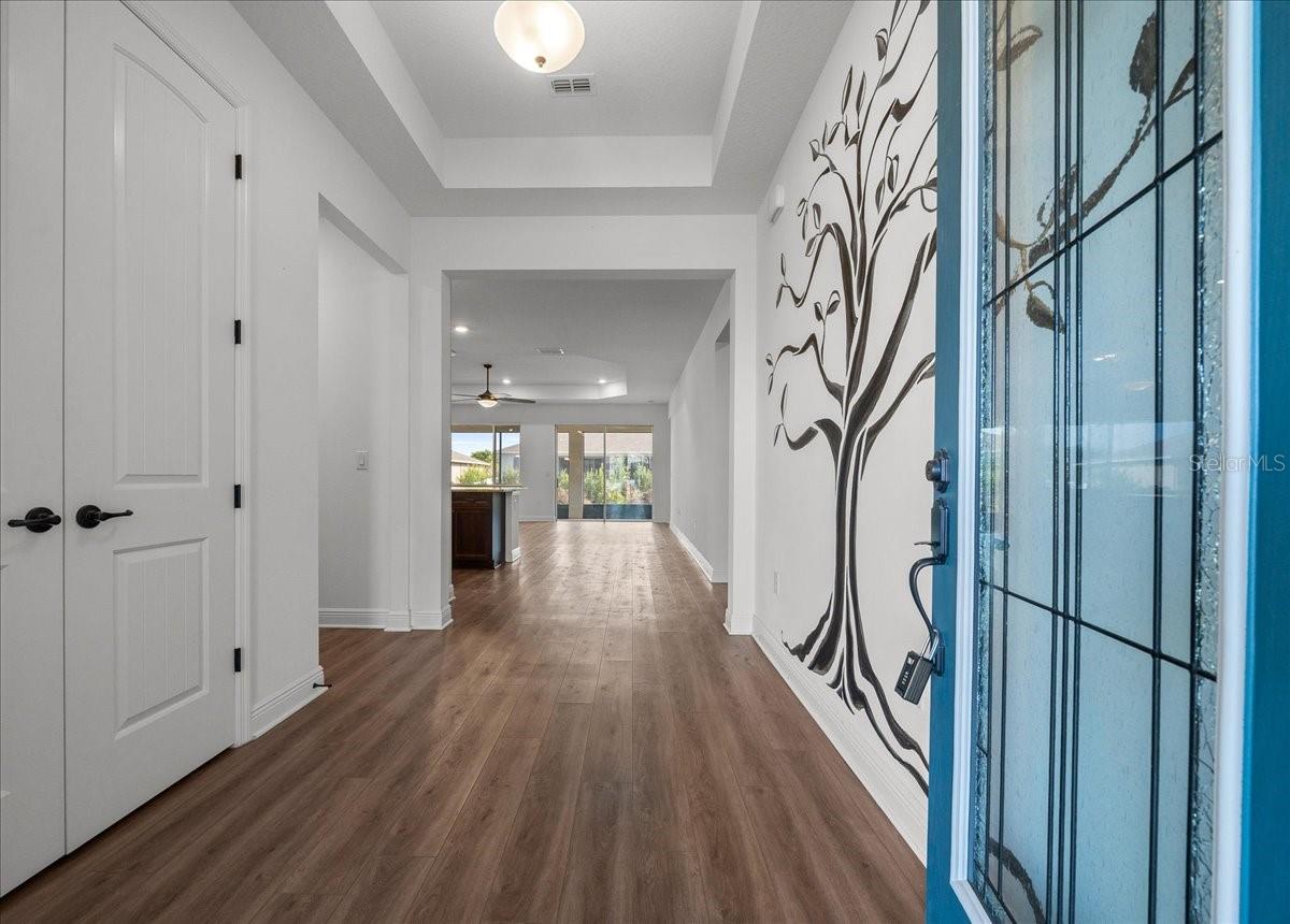 Image 18 of 63 For 8233 93rd Terrace