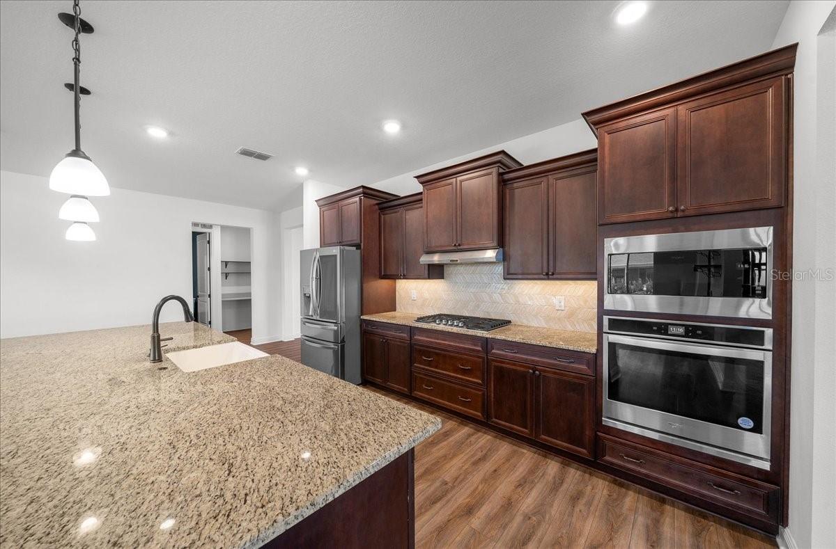 Image 32 of 63 For 8233 93rd Terrace