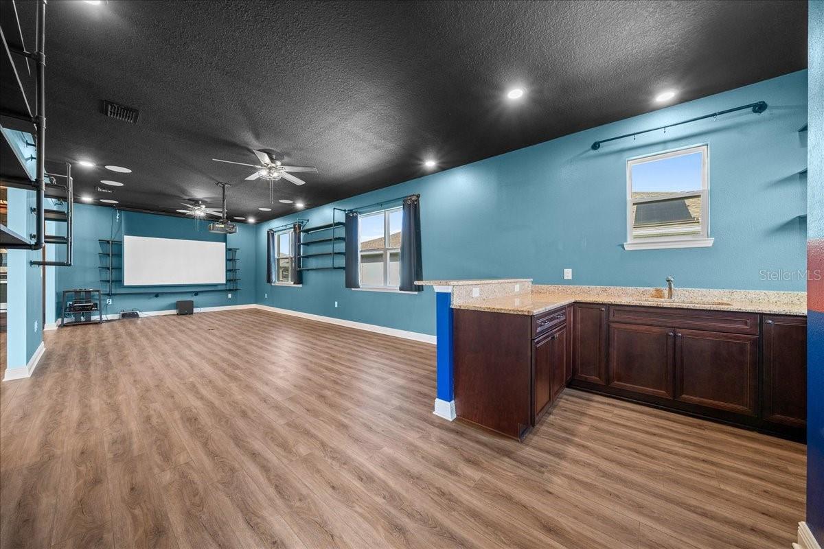 Image 39 of 63 For 8233 93rd Terrace