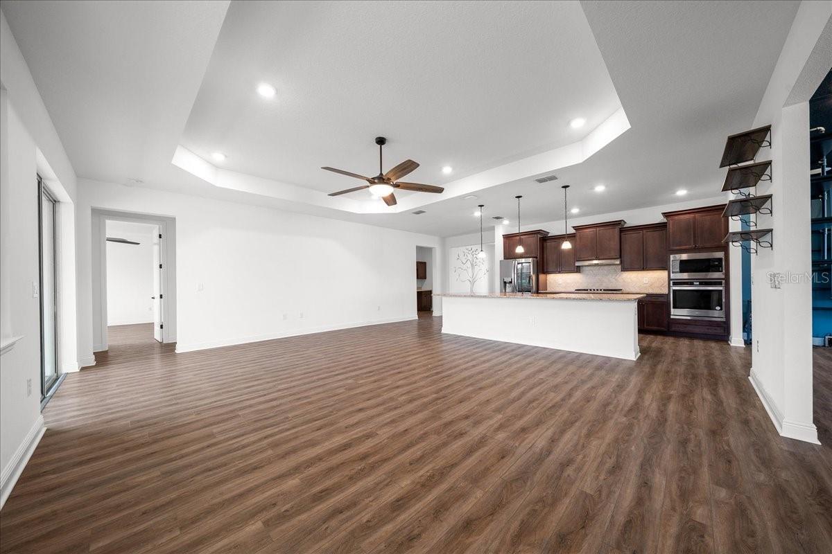 Image 42 of 63 For 8233 93rd Terrace