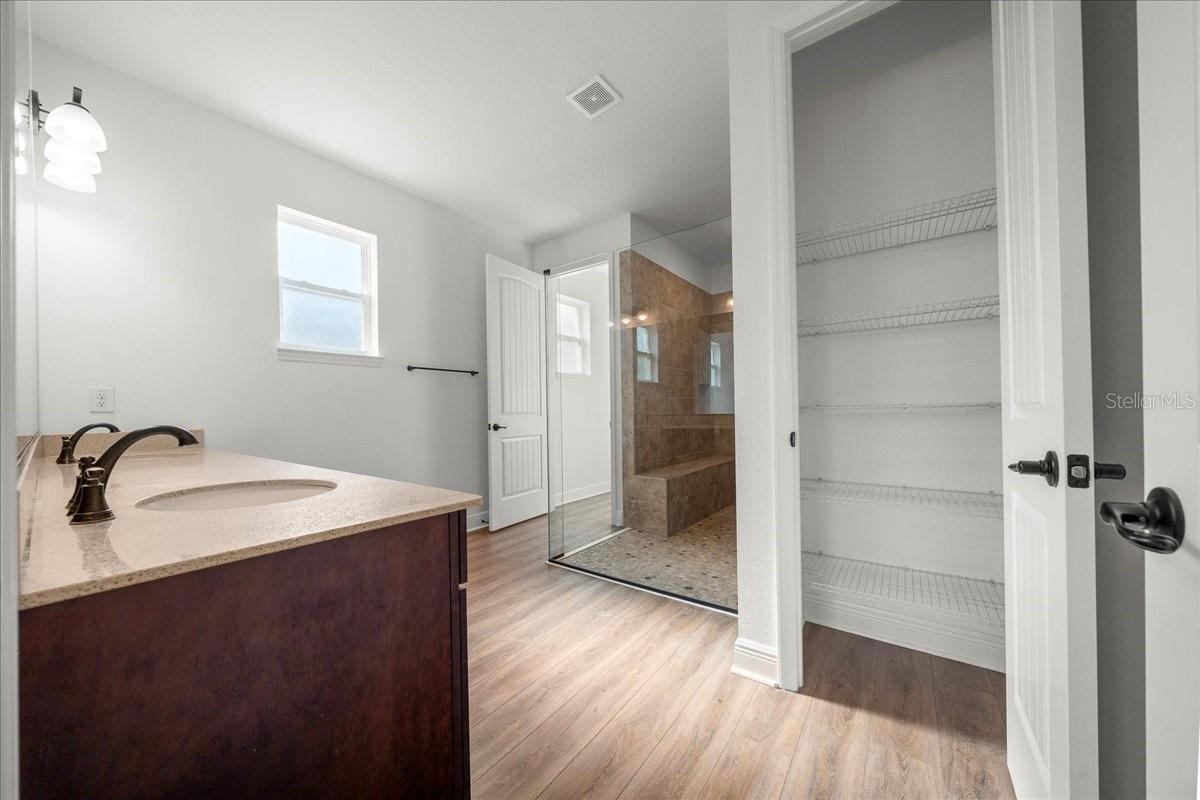 Image 5 of 63 For 8233 93rd Terrace