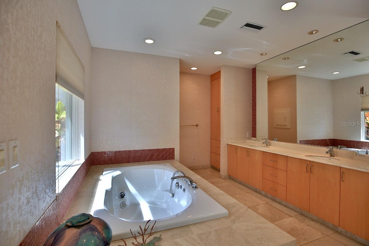 Image 33 of 70 For 1212 80th Street