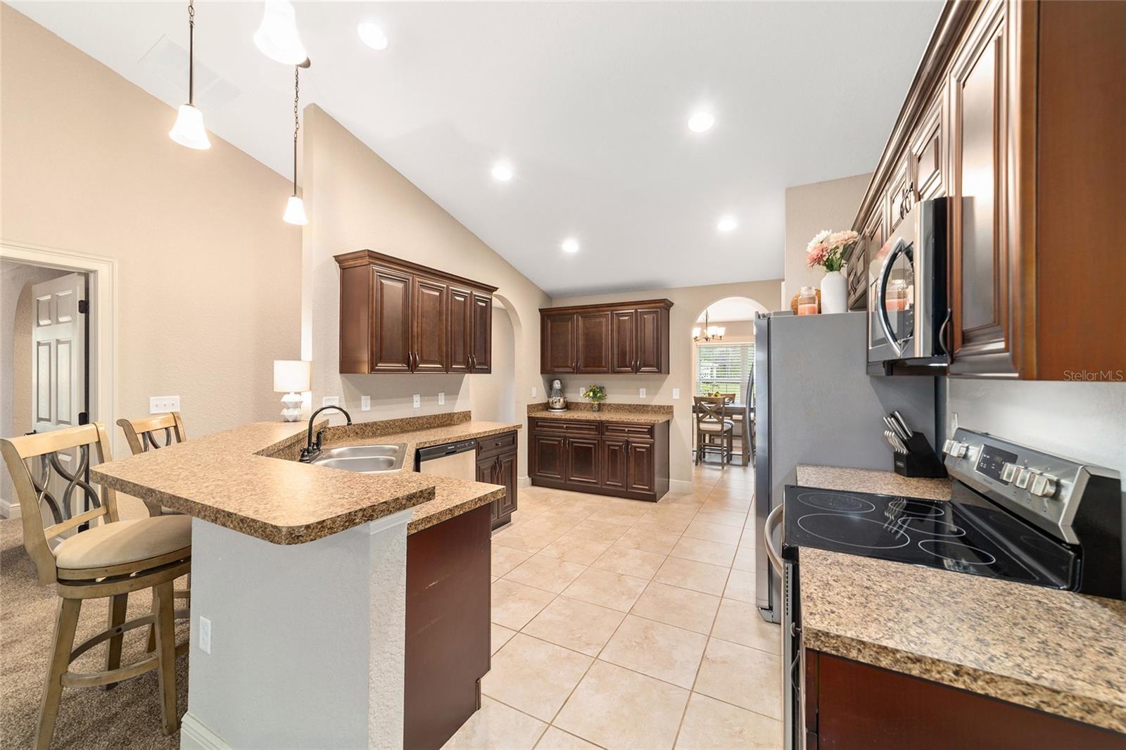 Image 20 of 49 For 15792 55th Avenue Road