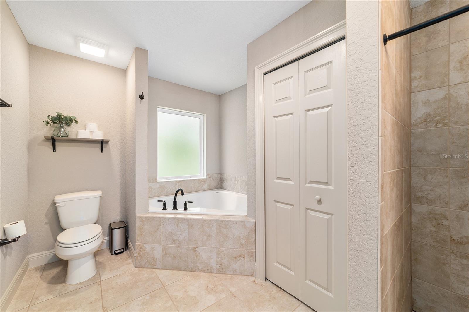 Image 32 of 49 For 15792 55th Avenue Road