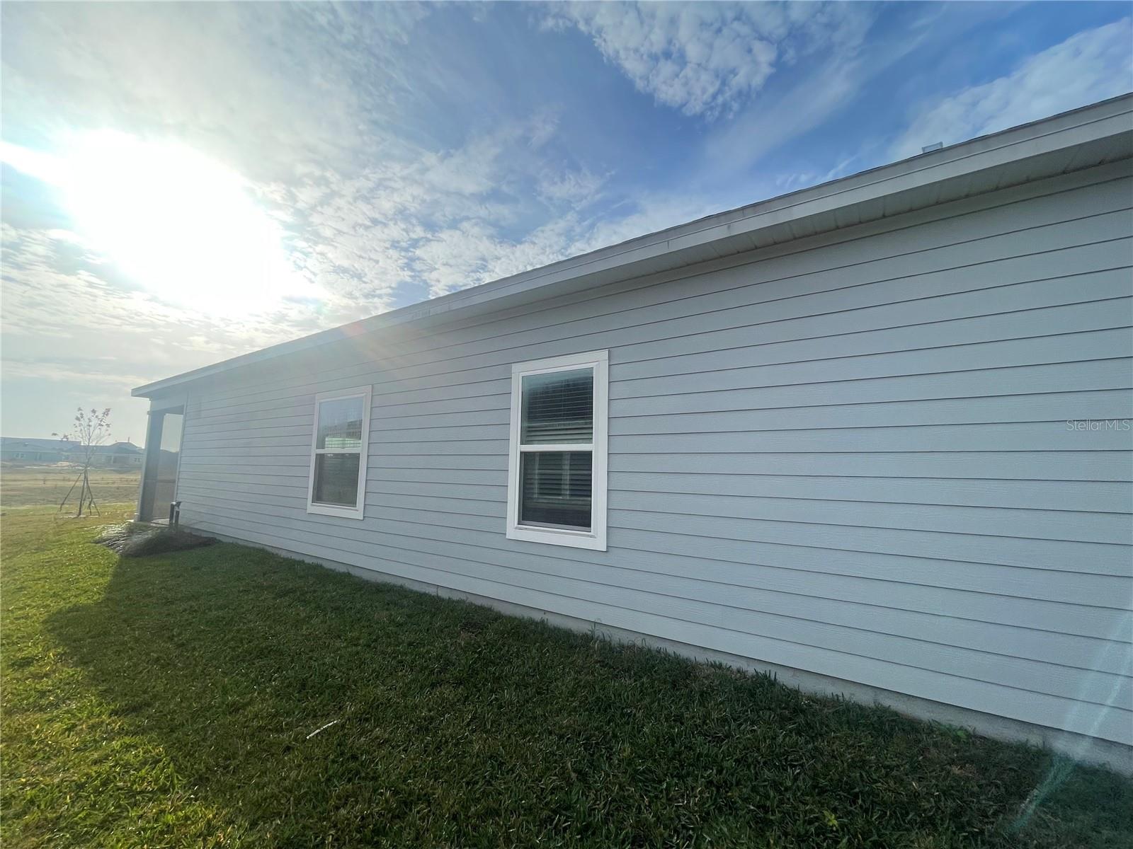 Image 25 of 34 For 1695 44 Court Road