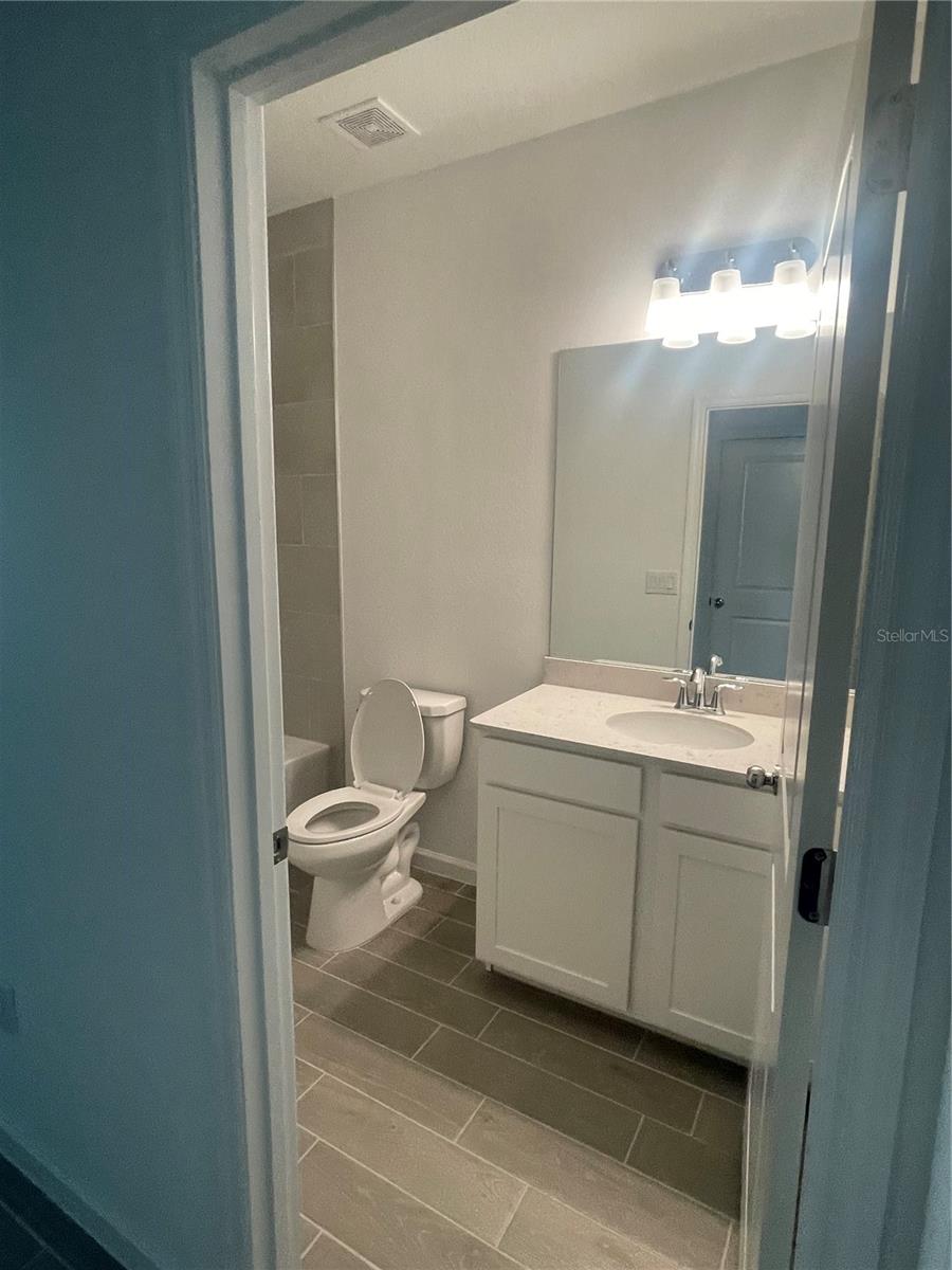 Image 30 of 34 For 1695 44 Court Road