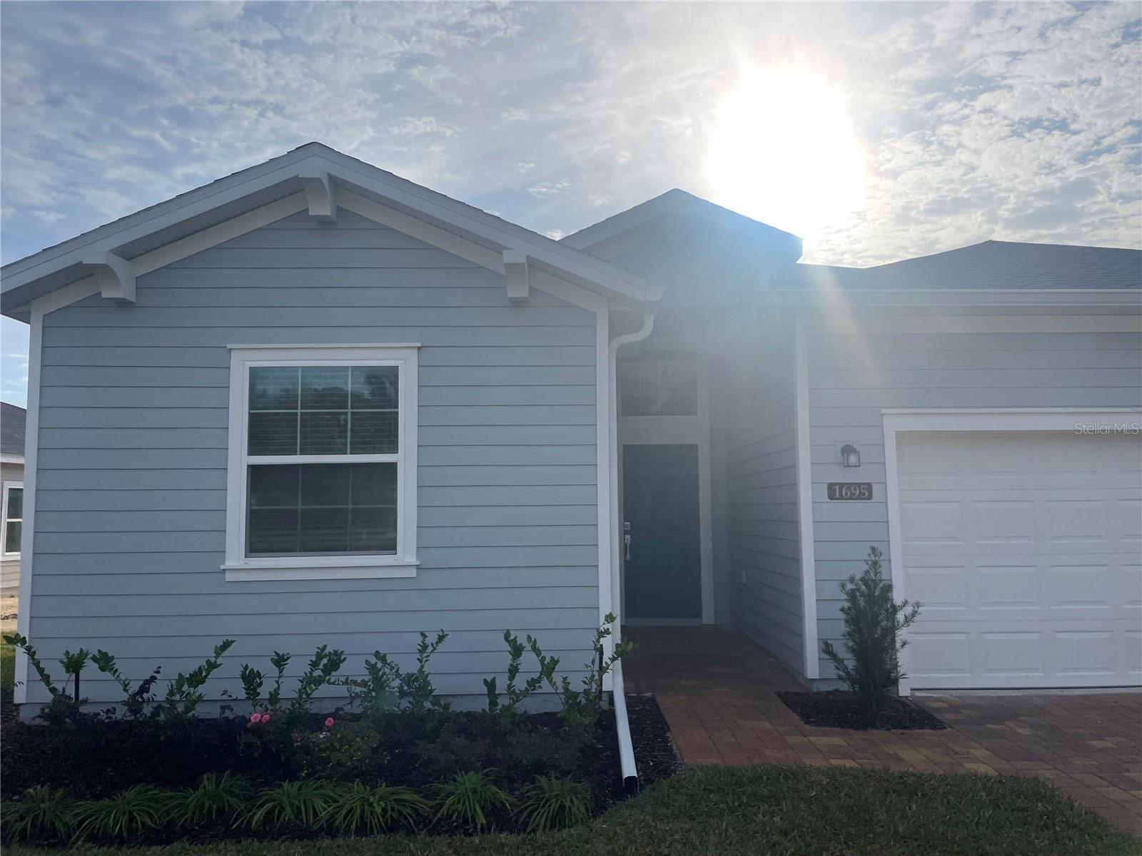 Image 4 of 34 For 1695 44 Court Road