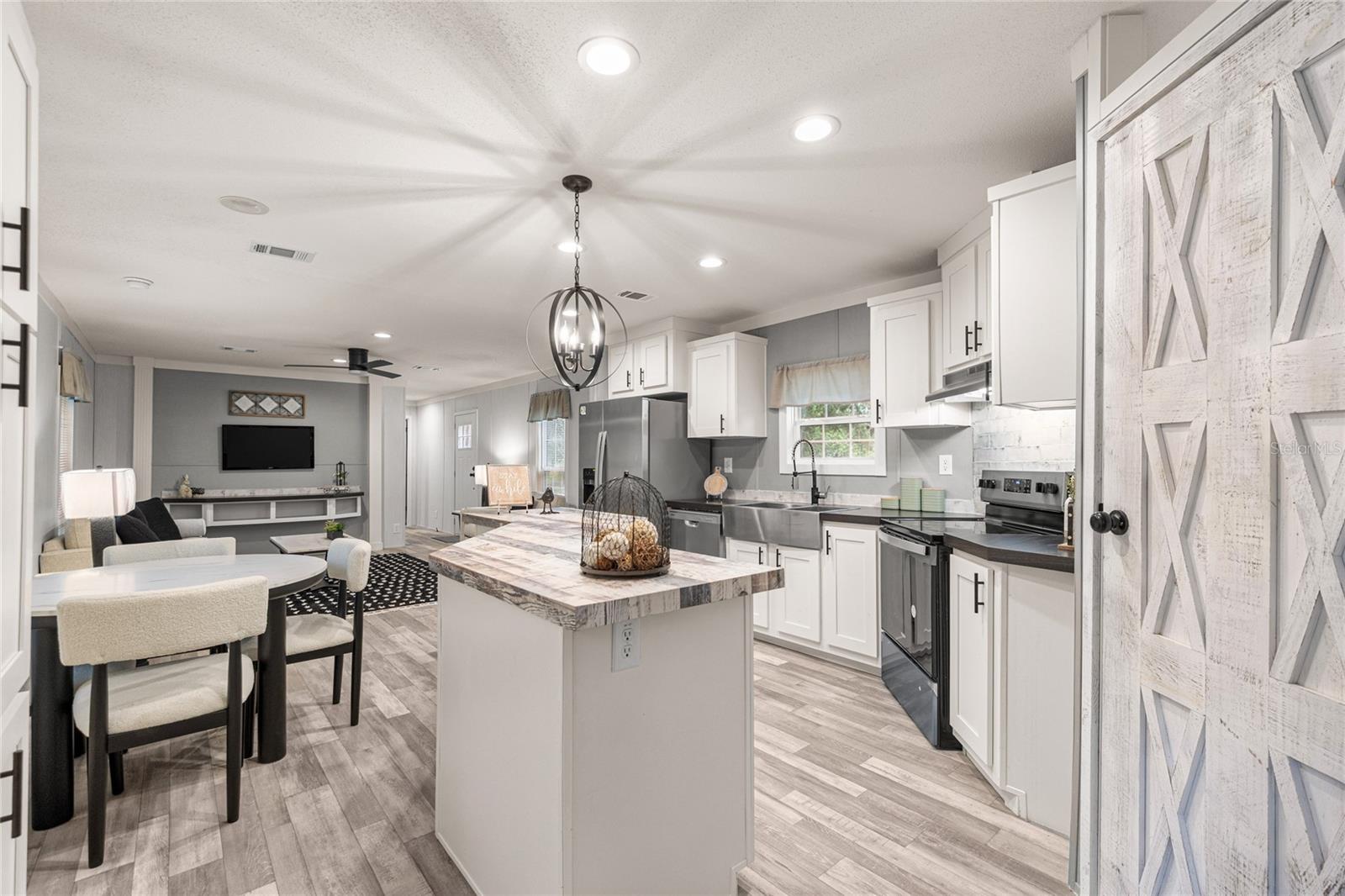 Image 8 of 28 For 5682 53rd Street