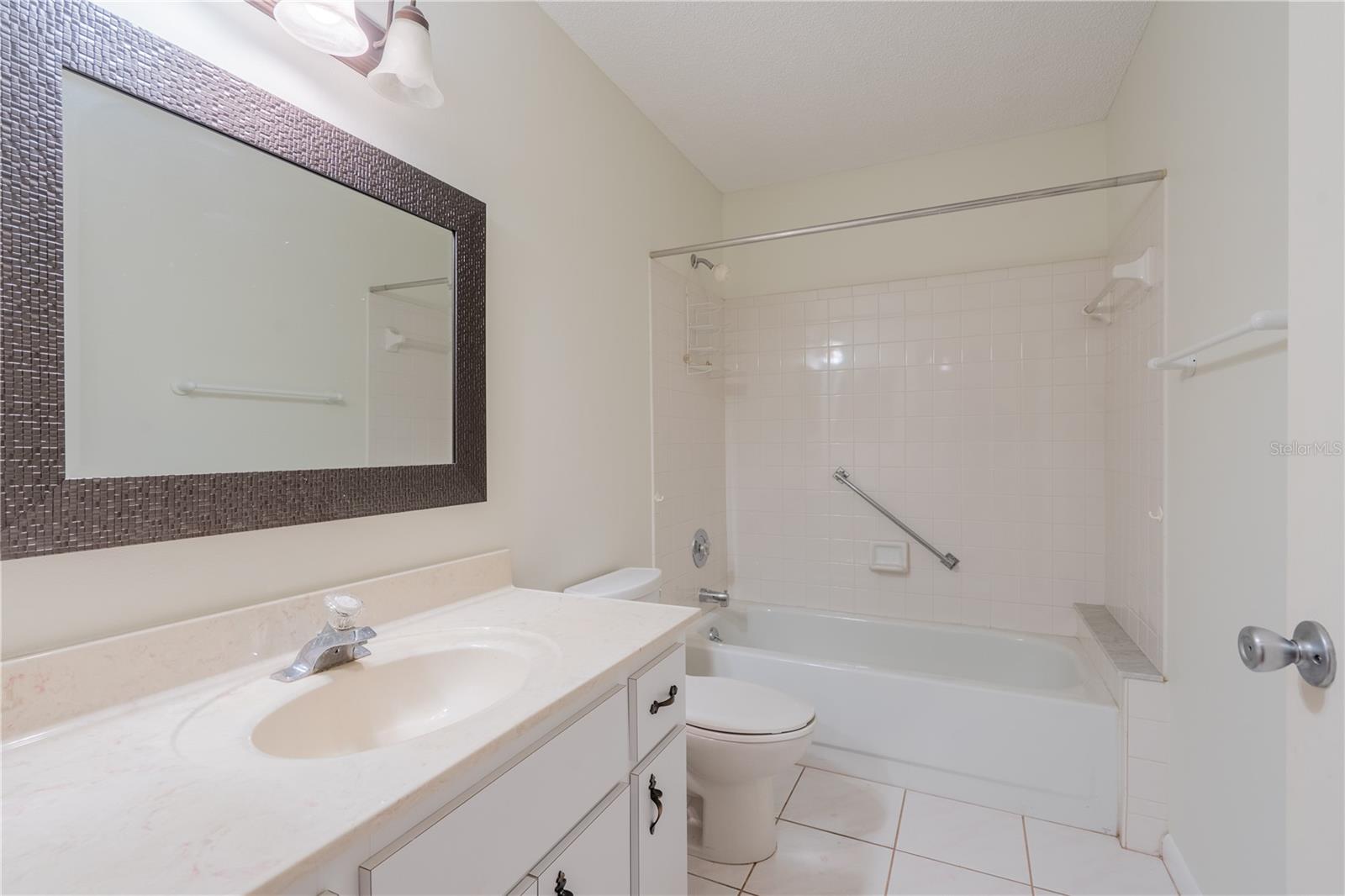 Image 18 of 28 For 9652 84th Terrace E