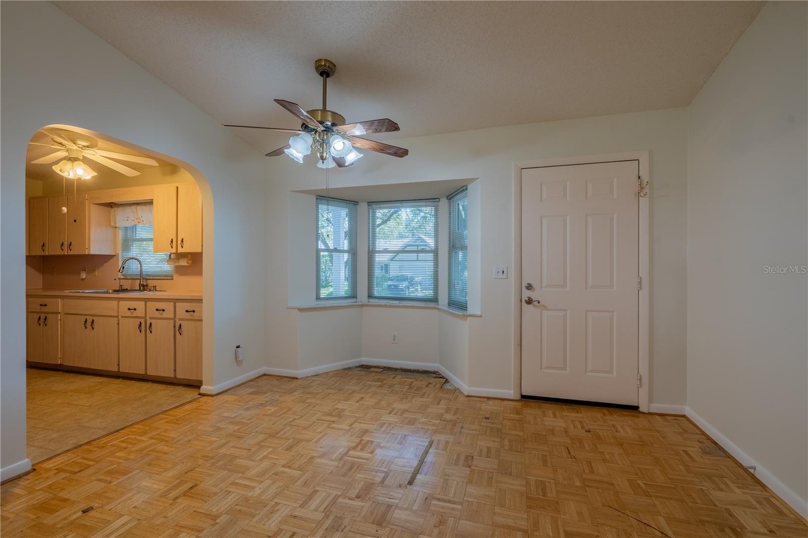 Image 6 of 28 For 9652 84th Terrace E