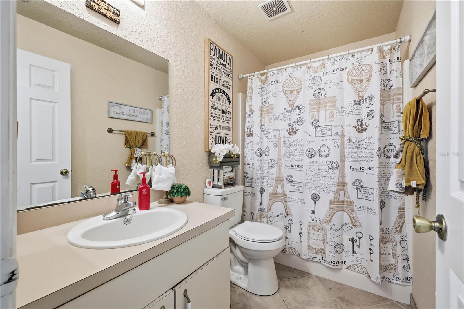 Image 17 of 25 For 13596 53rd Avenue