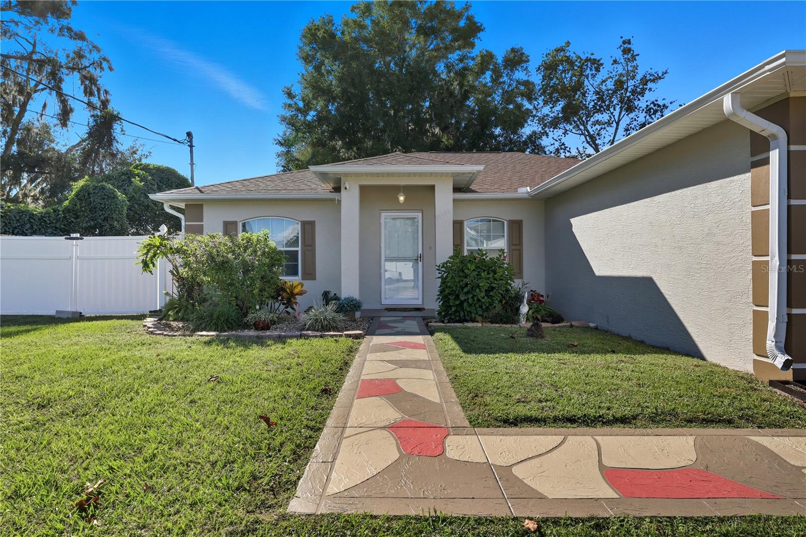 Image 3 of 25 For 13596 53rd Avenue