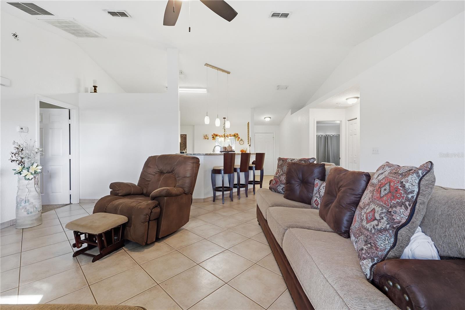 Image 8 of 25 For 13596 53rd Avenue