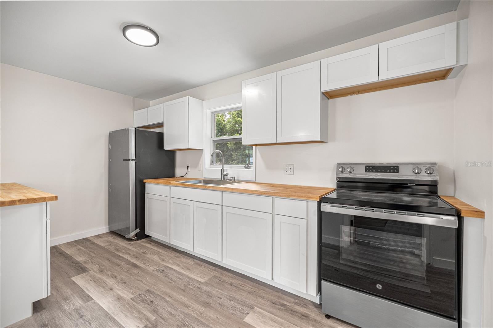 Image 11 of 29 For 3 Wadsworth Avenue