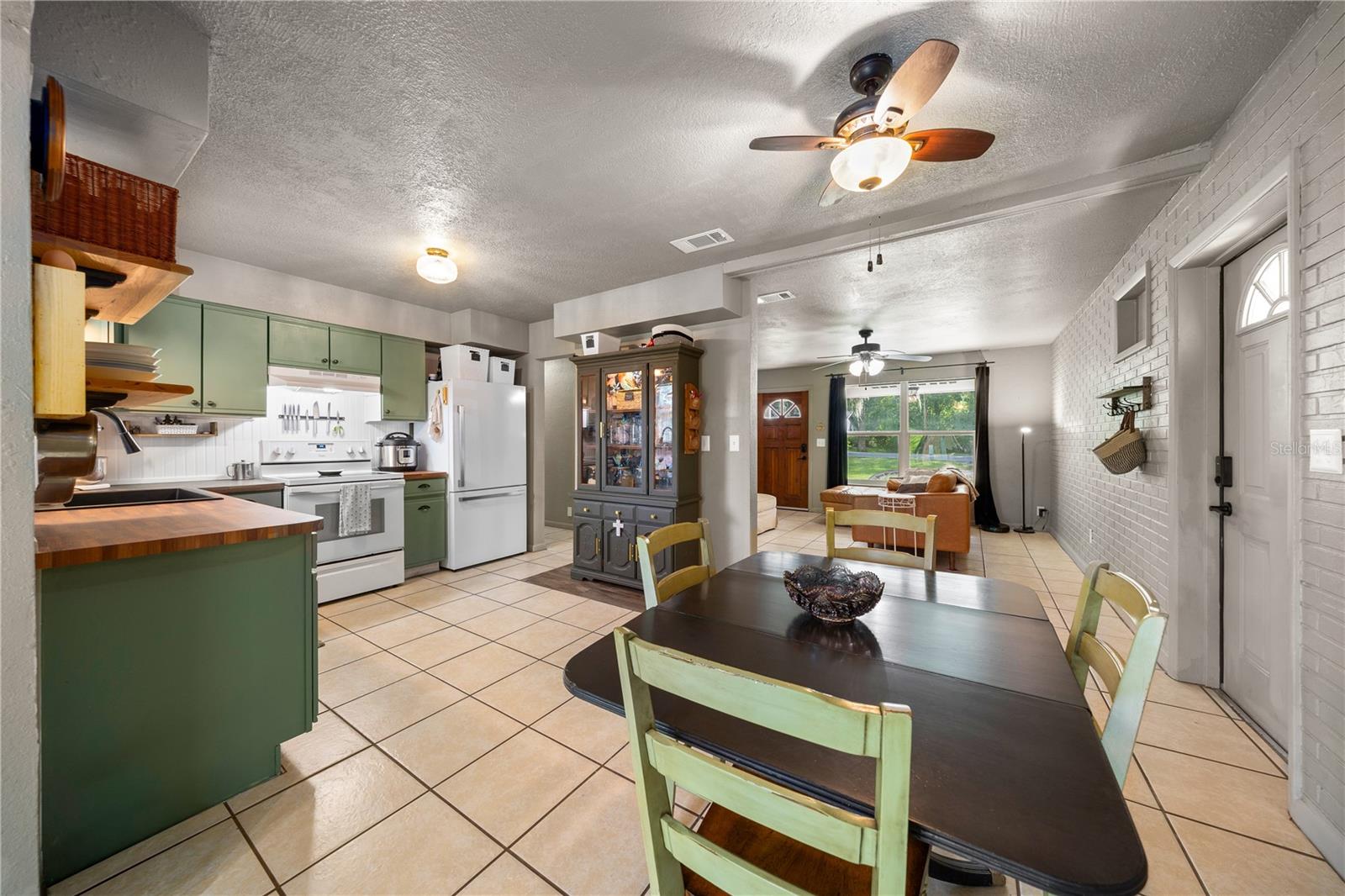 Image 14 of 32 For 4023 7th Street