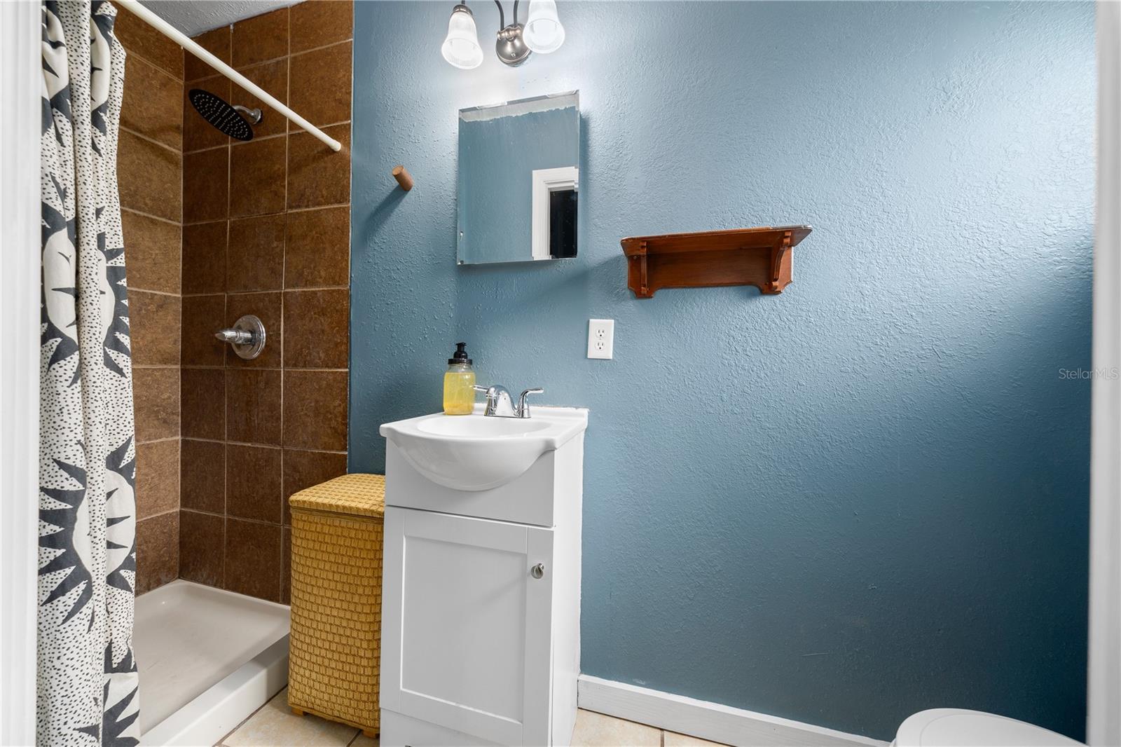 Image 18 of 32 For 4023 7th Street