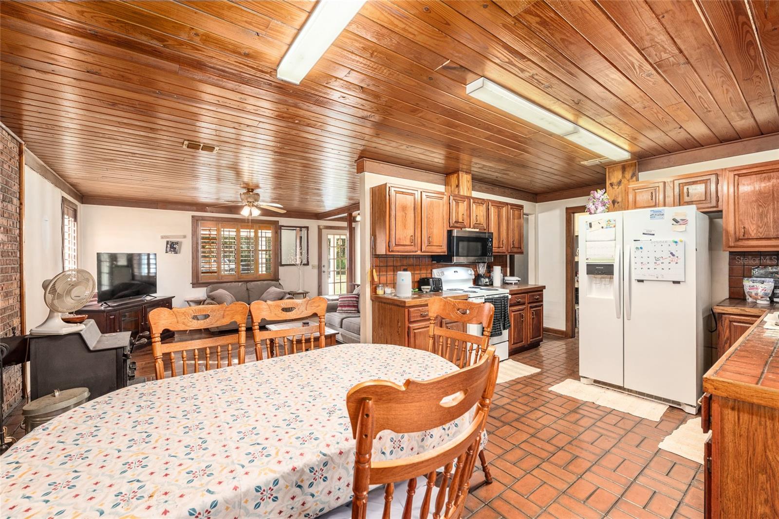 Image 22 of 100 For 6251 153rd Lane