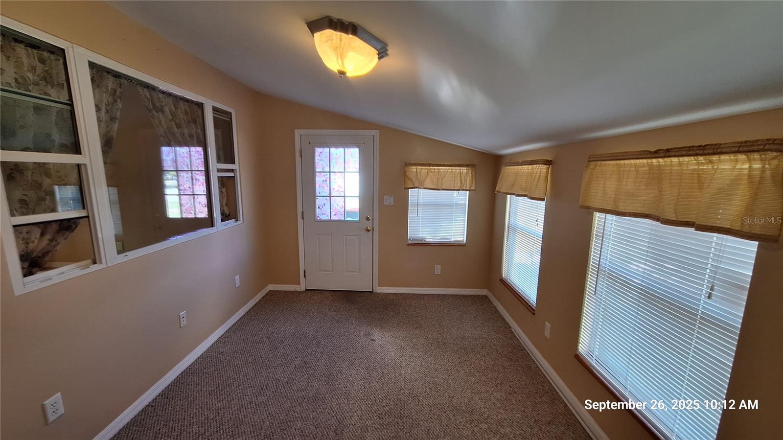 Image 18 of 41 For 5436 108th Place