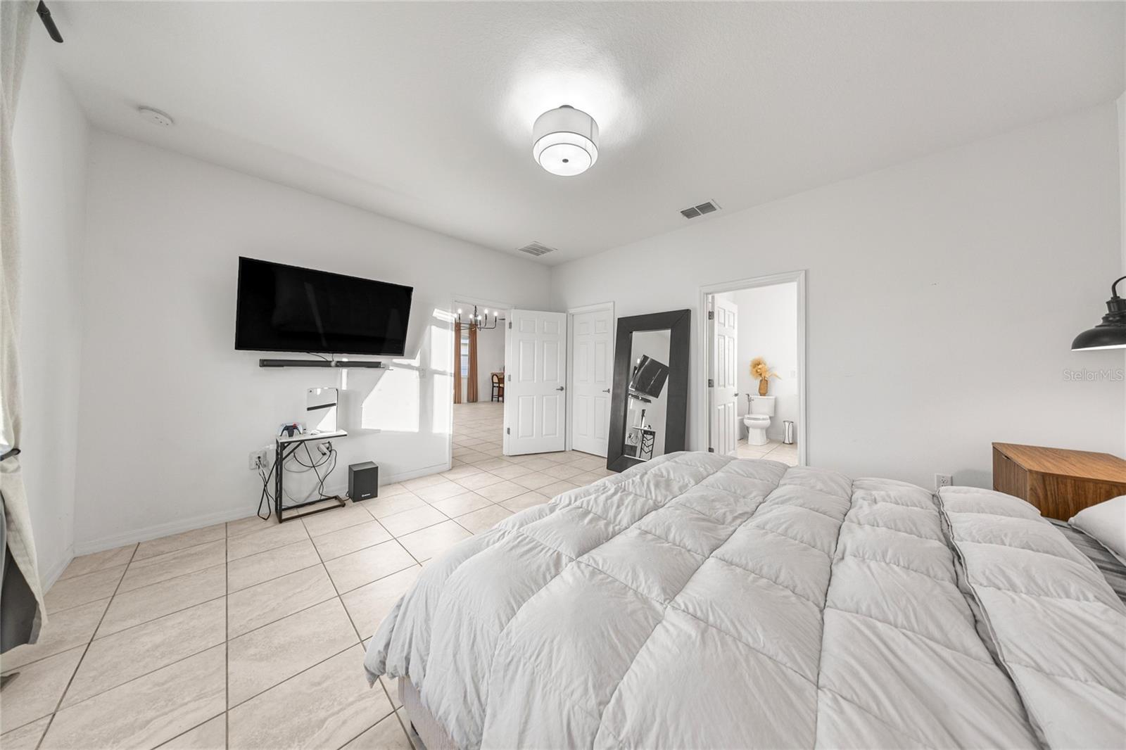 Image 17 of 27 For 7664 63rd Lane Road