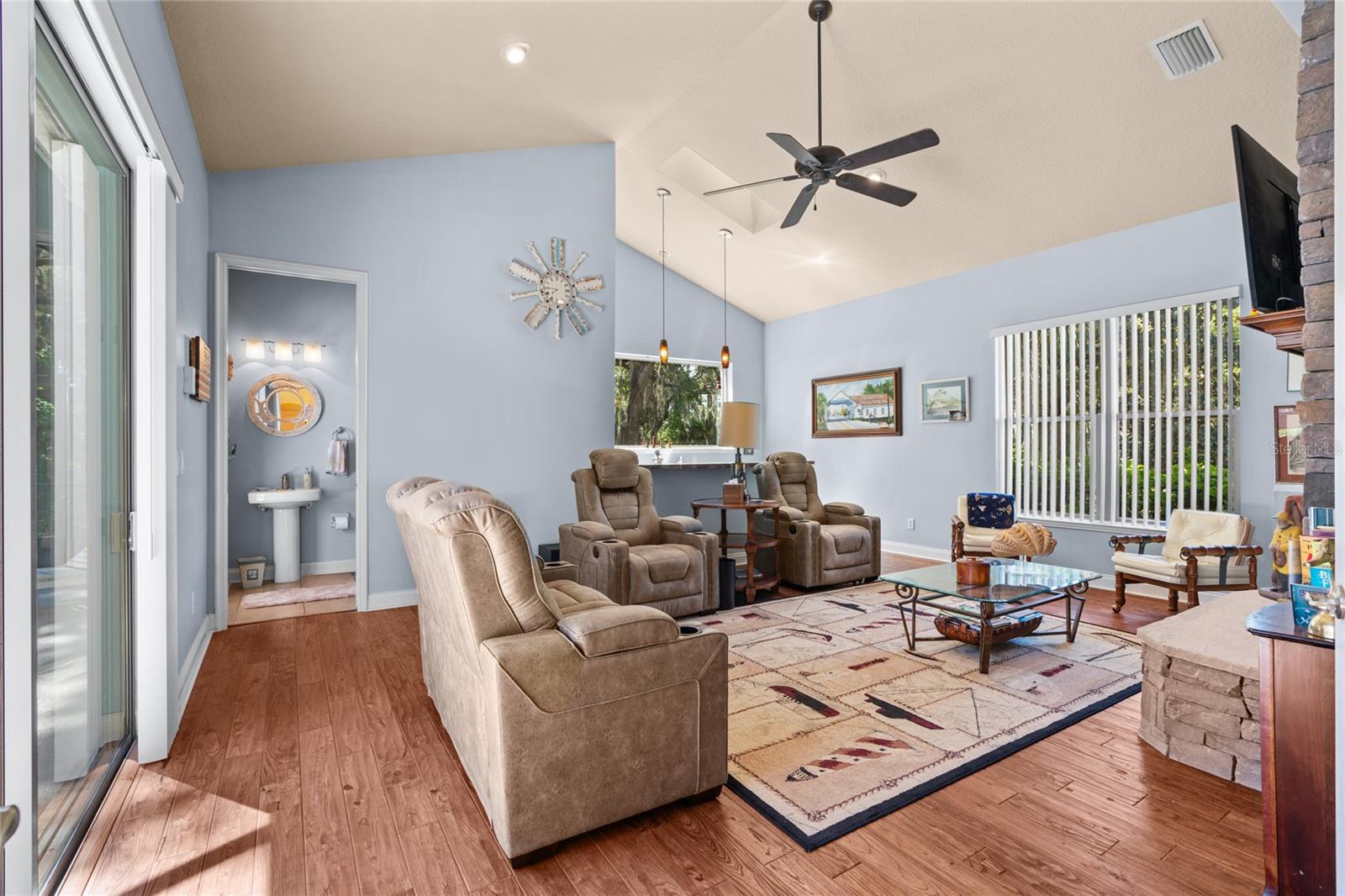 Image 16 of 40 For 2305 Hontoon Road
