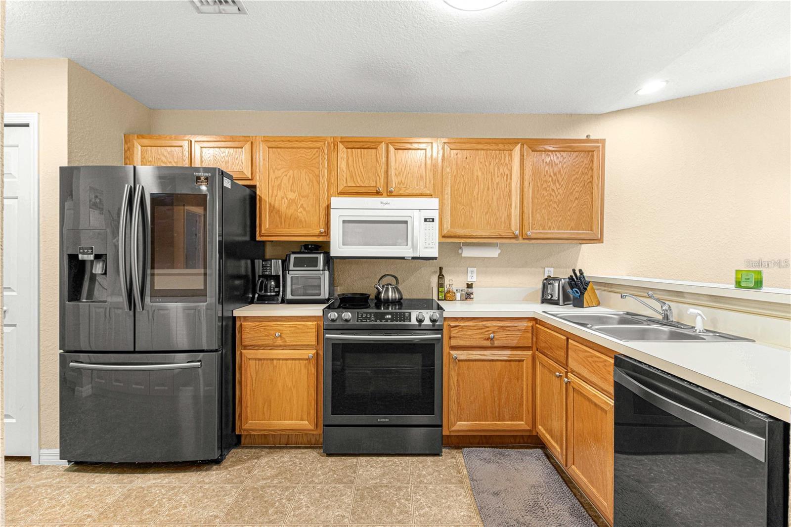 Image 11 of 31 For 2442 18th Circle