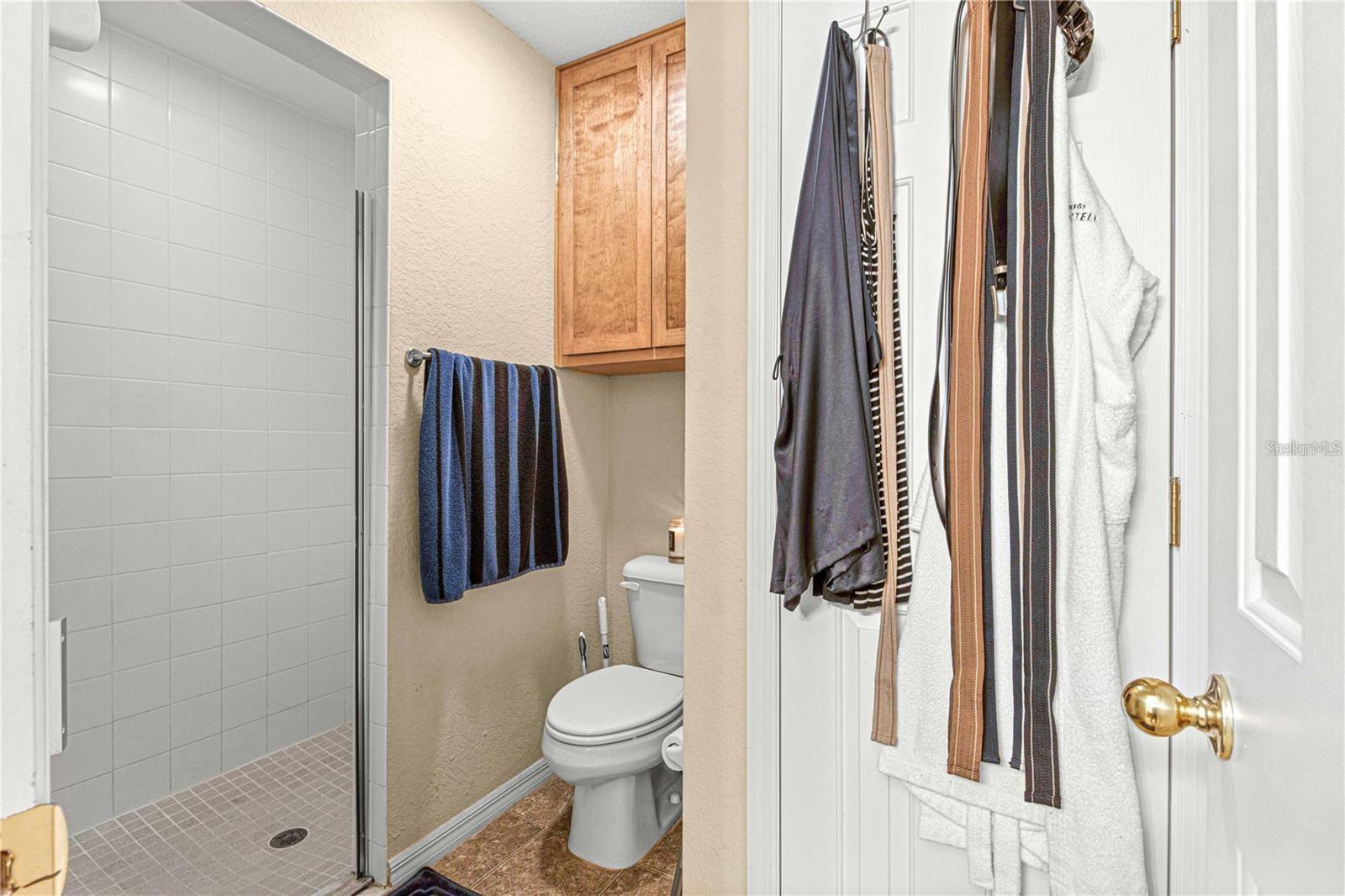 Image 19 of 31 For 2442 18th Circle