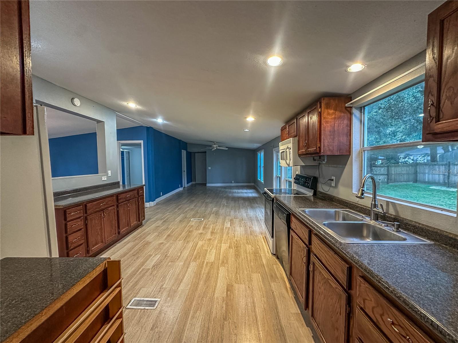 Image 13 of 42 For 8630 10th Terrace