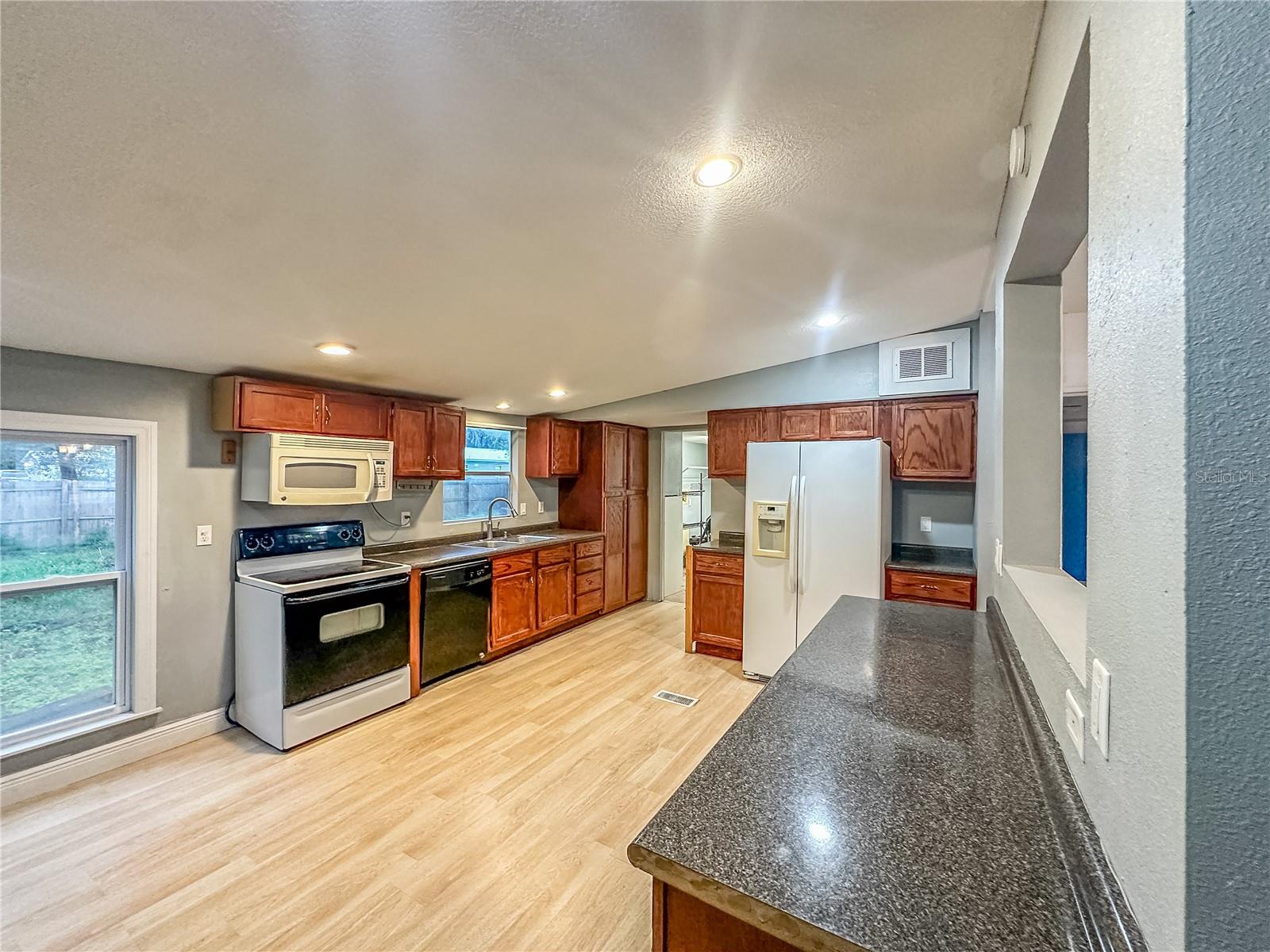 Image 14 of 42 For 8630 10th Terrace