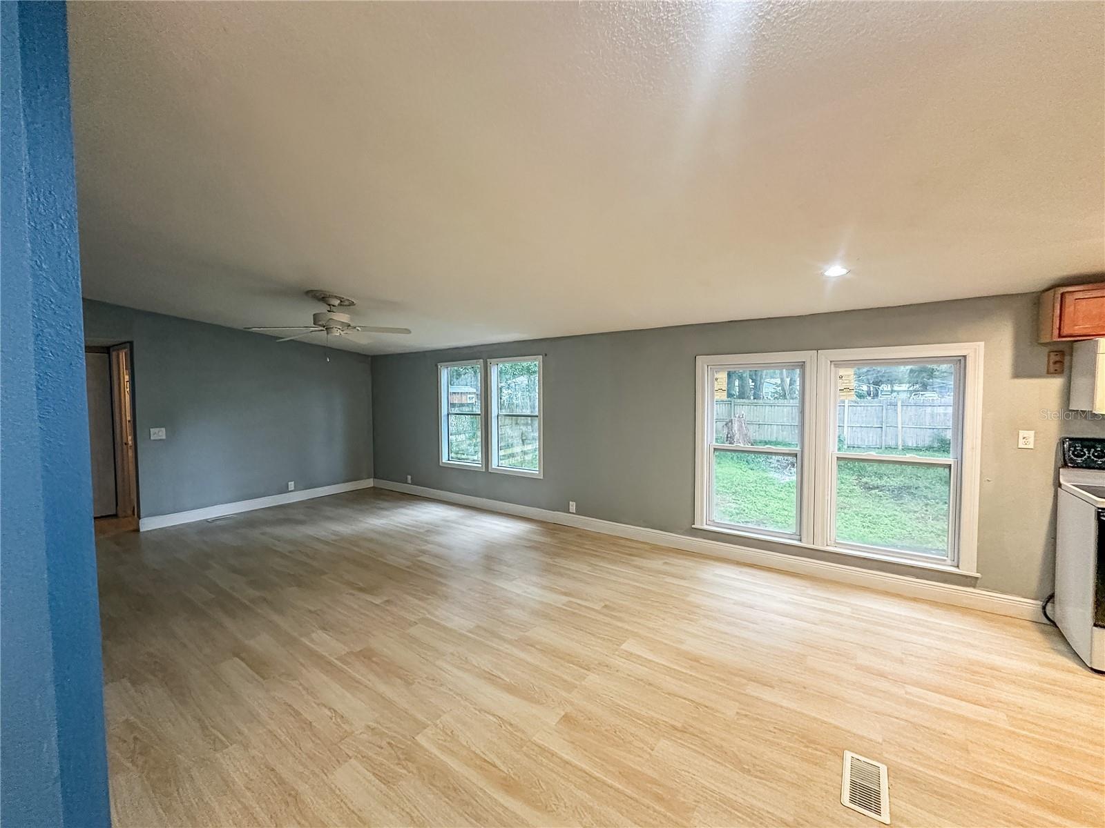 Image 16 of 42 For 8630 10th Terrace