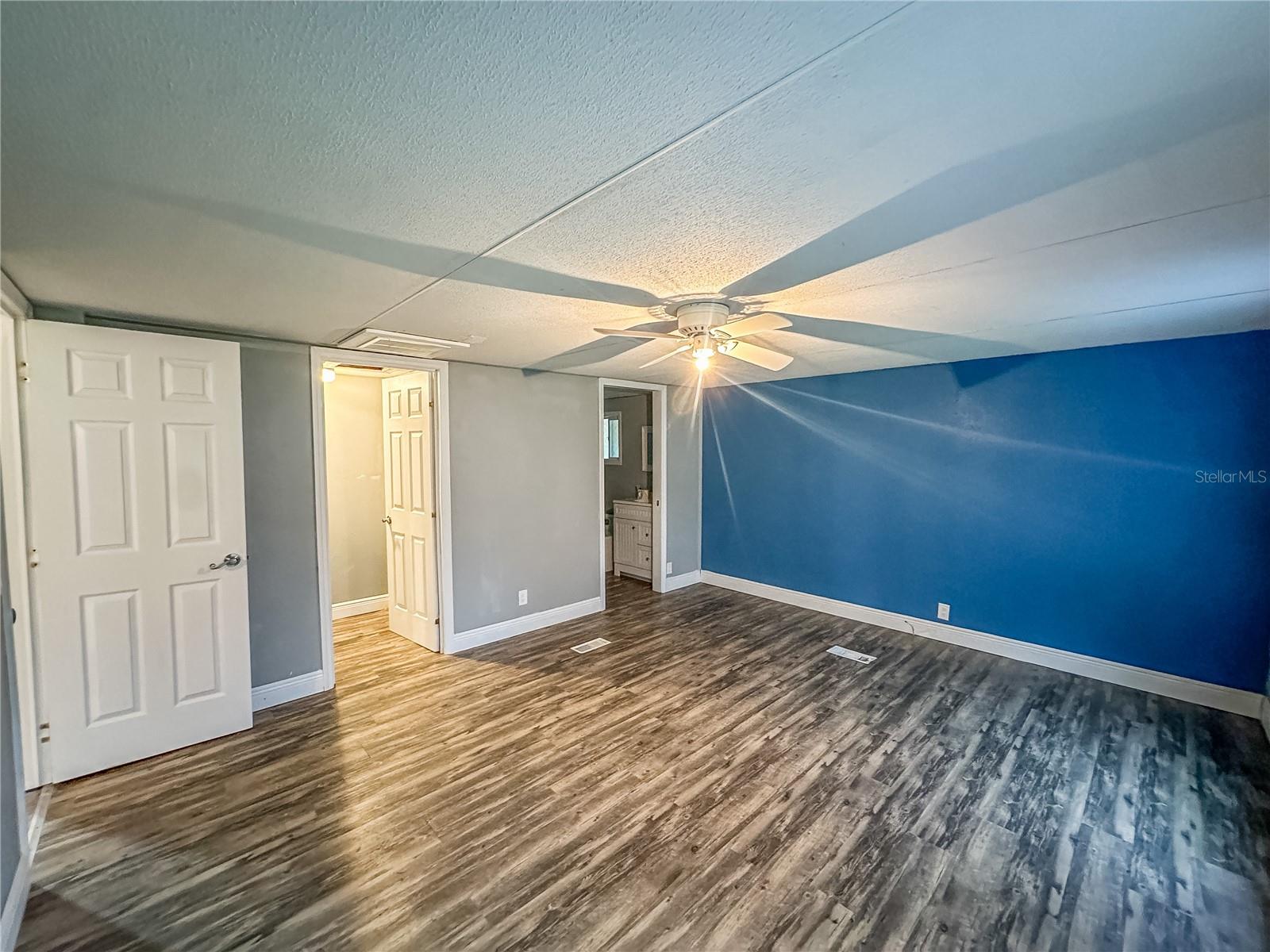 Image 21 of 42 For 8630 10th Terrace