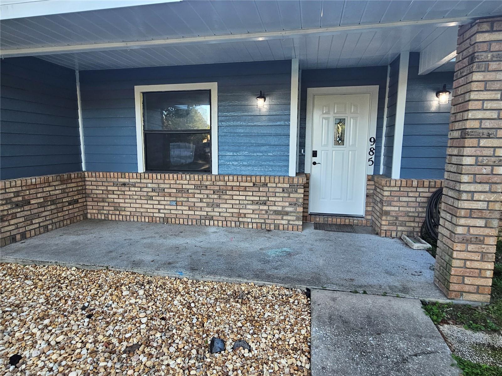 Image 3 of 37 For 985 56th Court