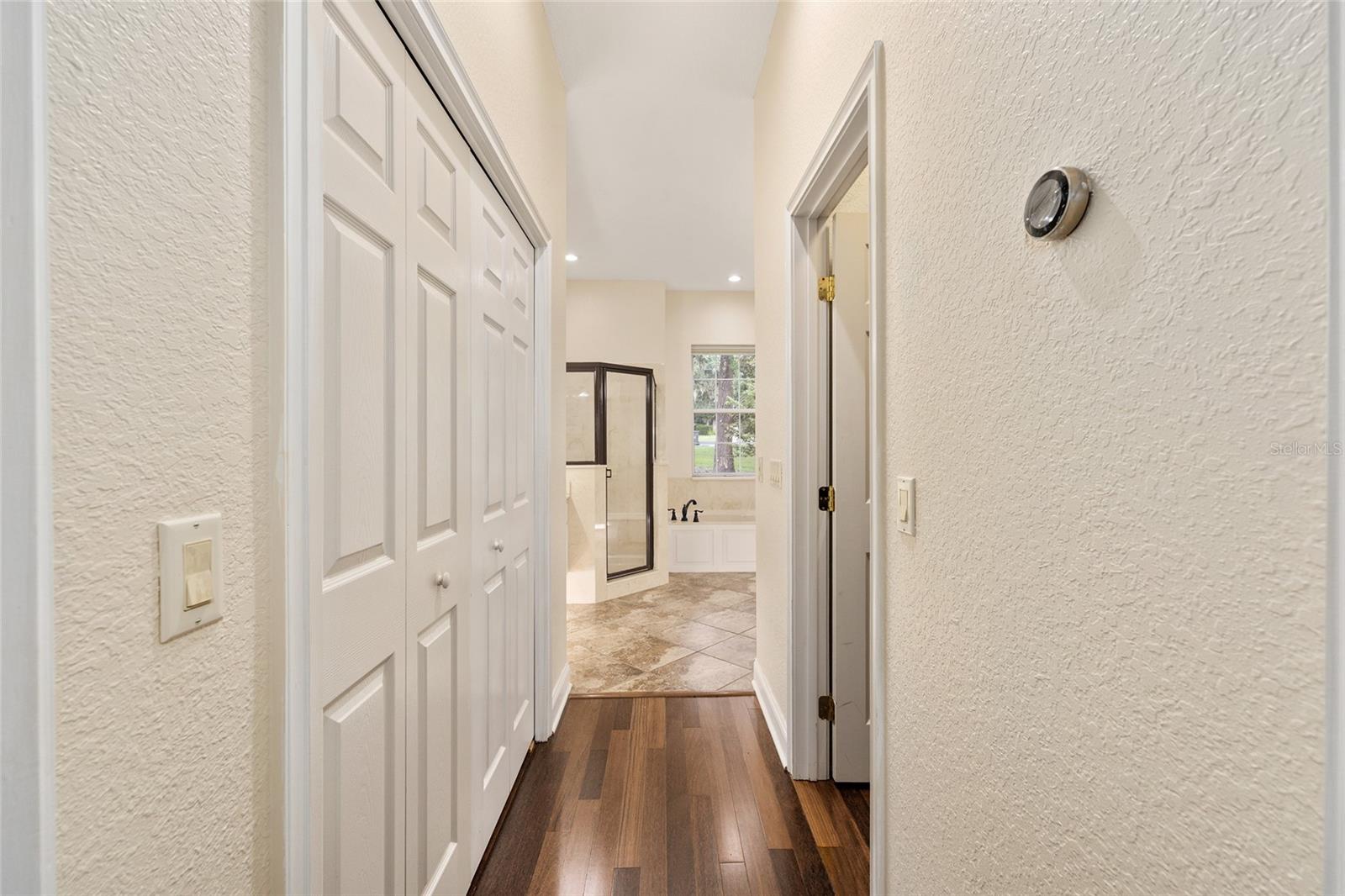 Image 17 of 63 For 829 36th Lane