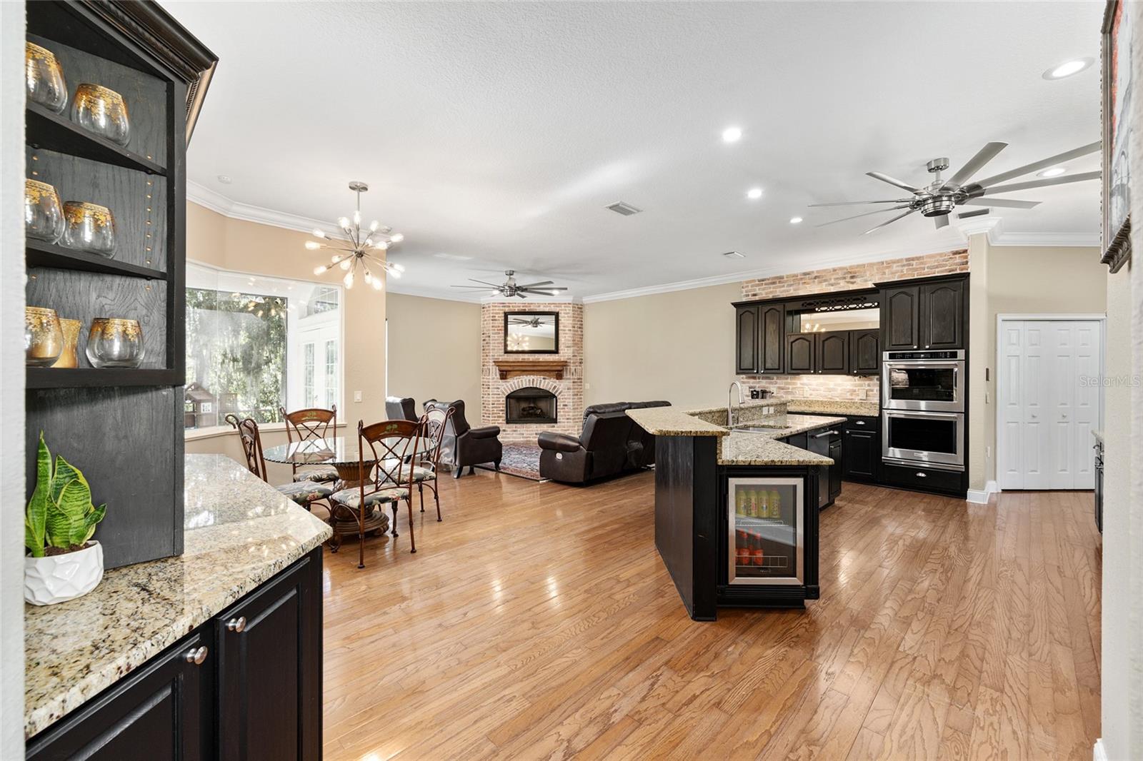 Image 2 of 63 For 829 36th Lane