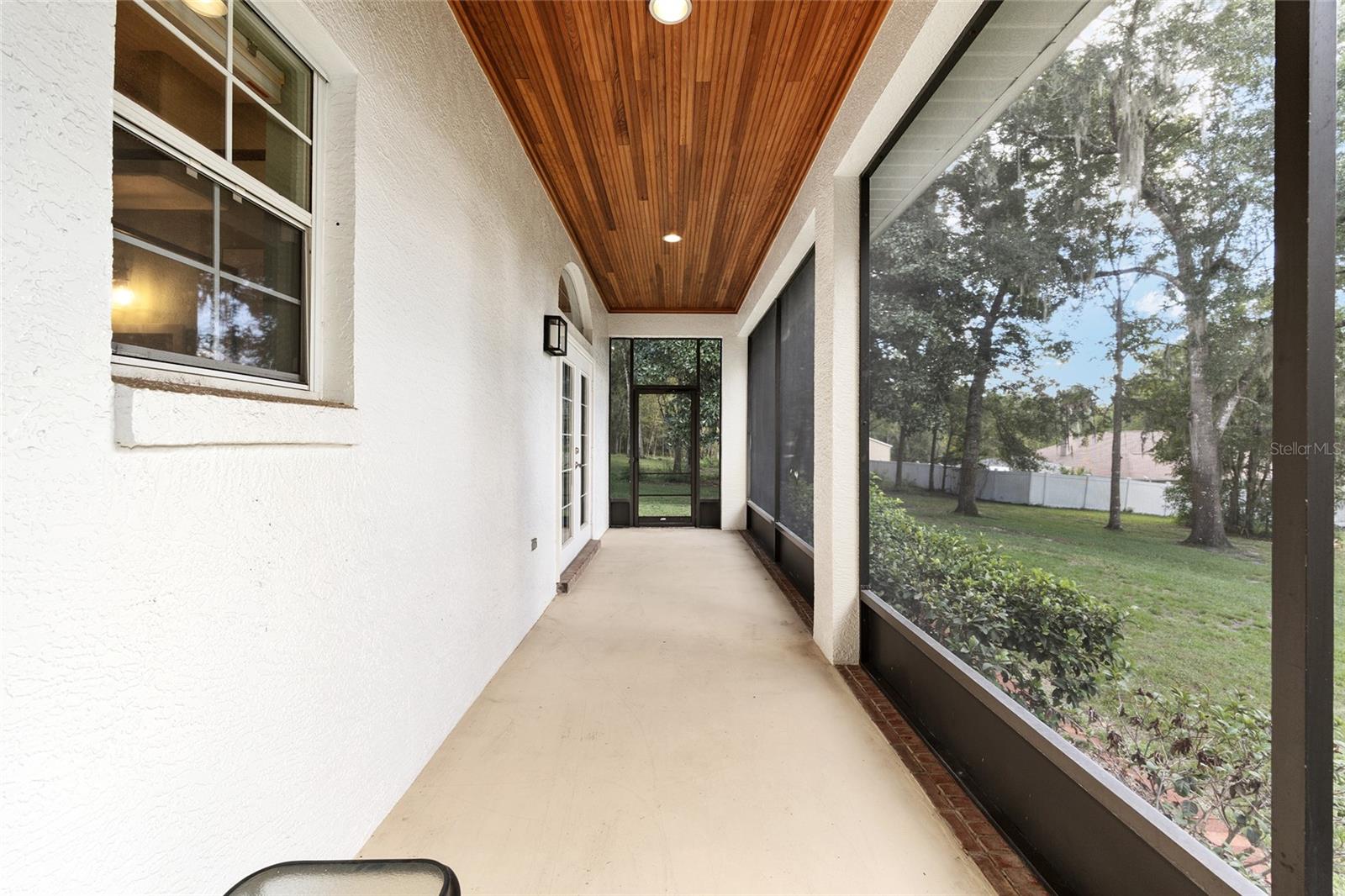 Image 37 of 63 For 829 36th Lane