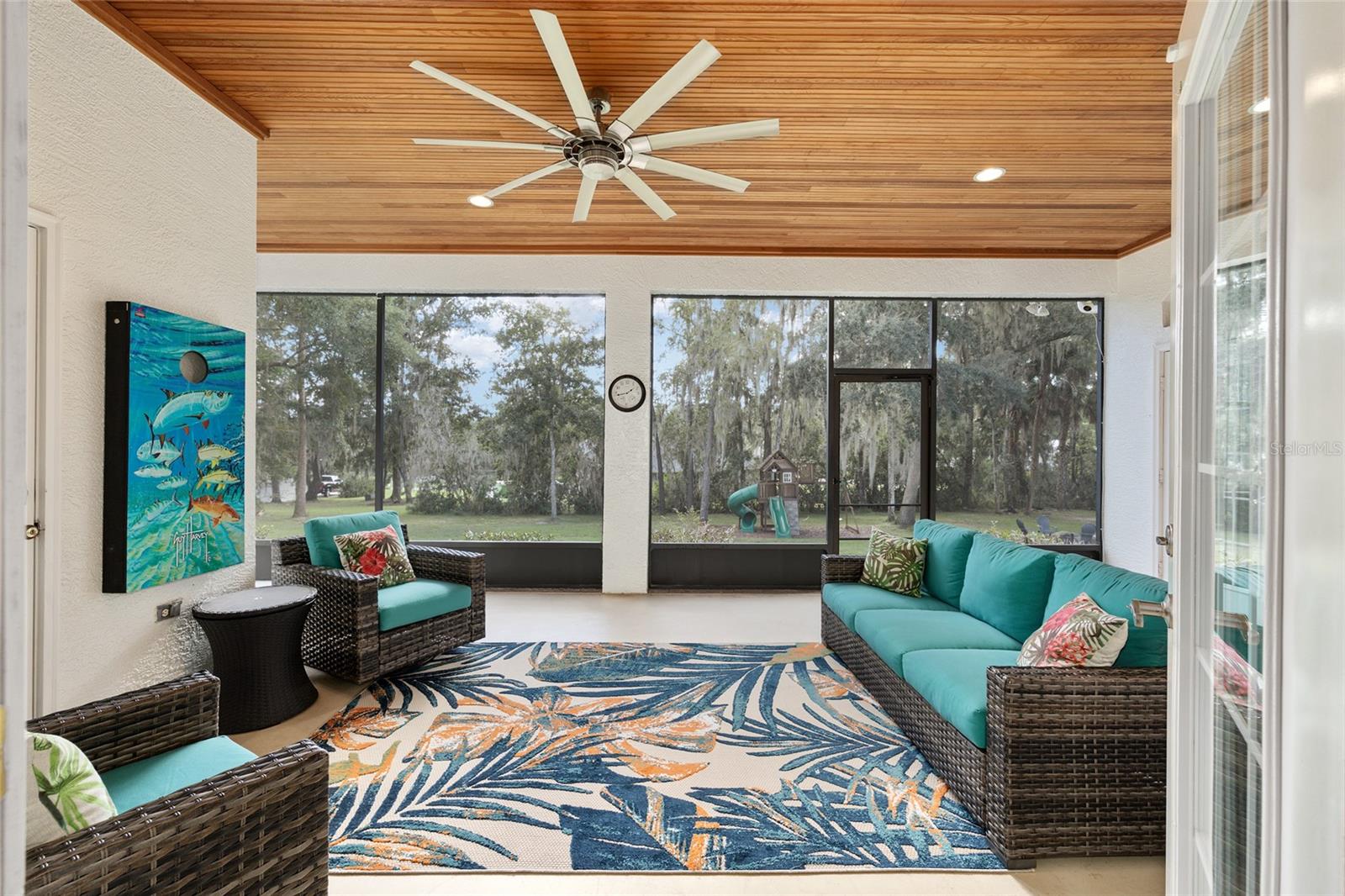 Image 4 of 63 For 829 36th Lane