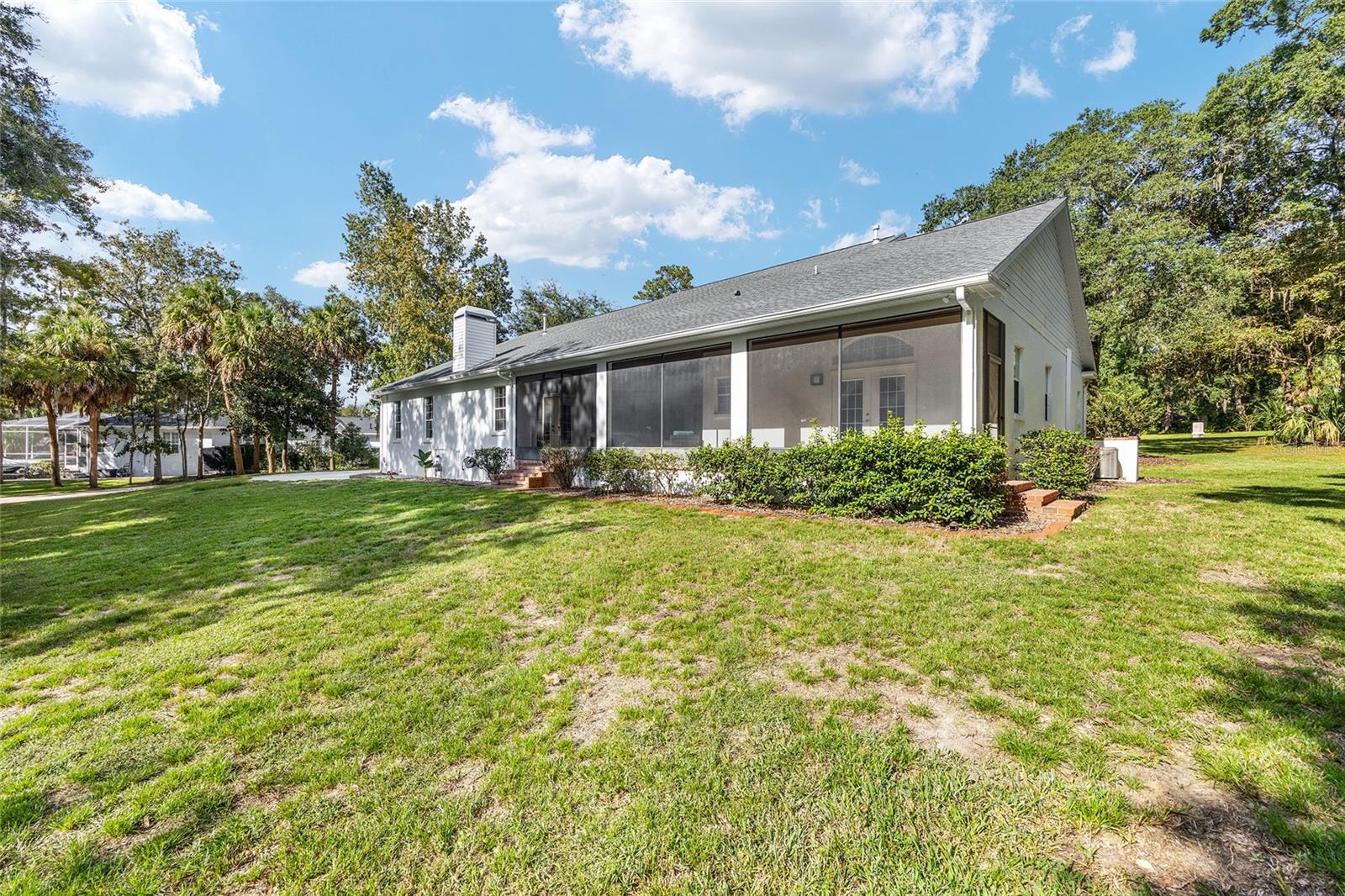 Image 40 of 63 For 829 36th Lane