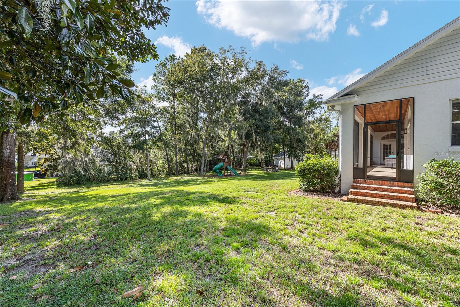 Image 41 of 63 For 829 36th Lane