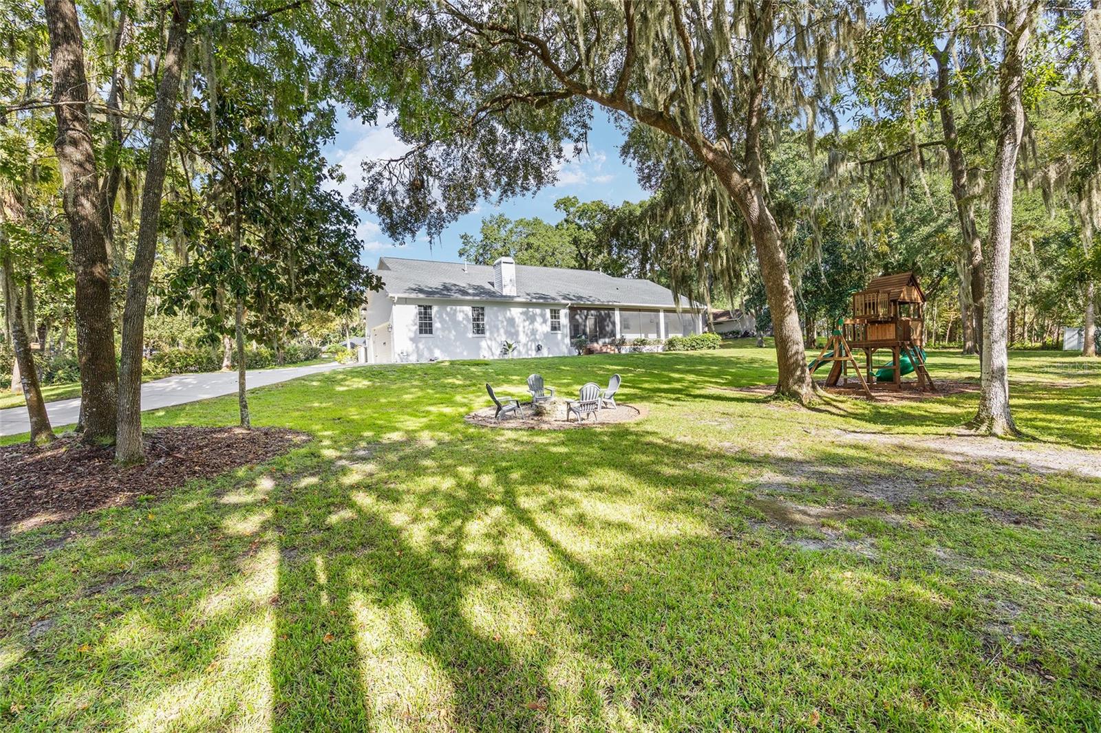 Image 43 of 63 For 829 36th Lane