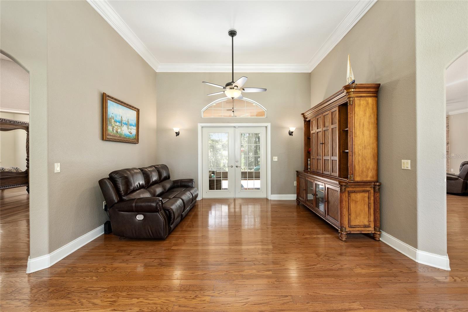 Image 6 of 63 For 829 36th Lane