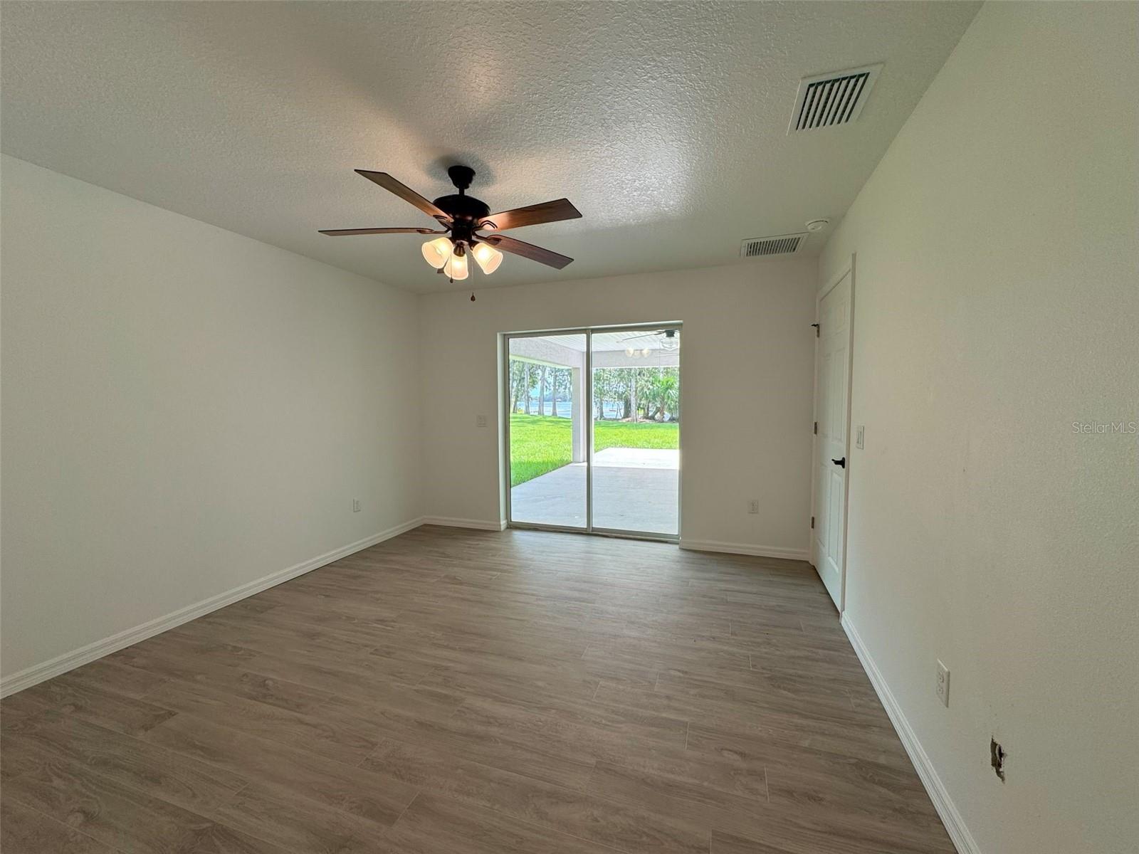 Image 21 of 26 For 8861 Albertson Court