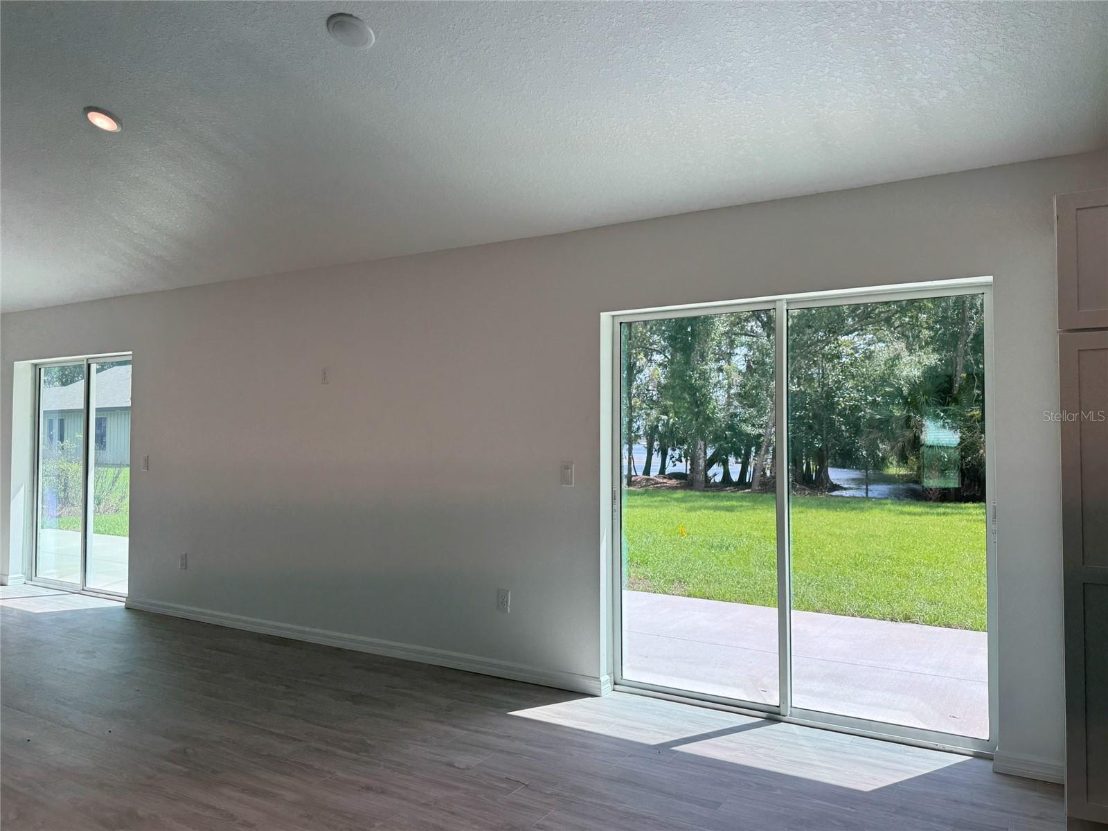 Image 6 of 26 For 8861 Albertson Court