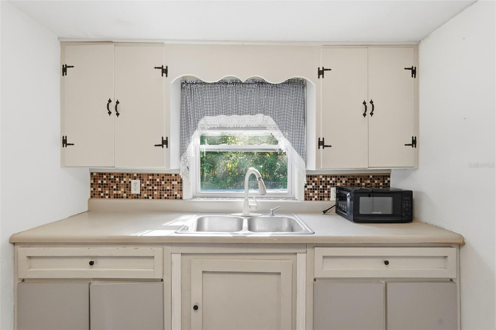 Image 4 of 29 For 2208 79th Place