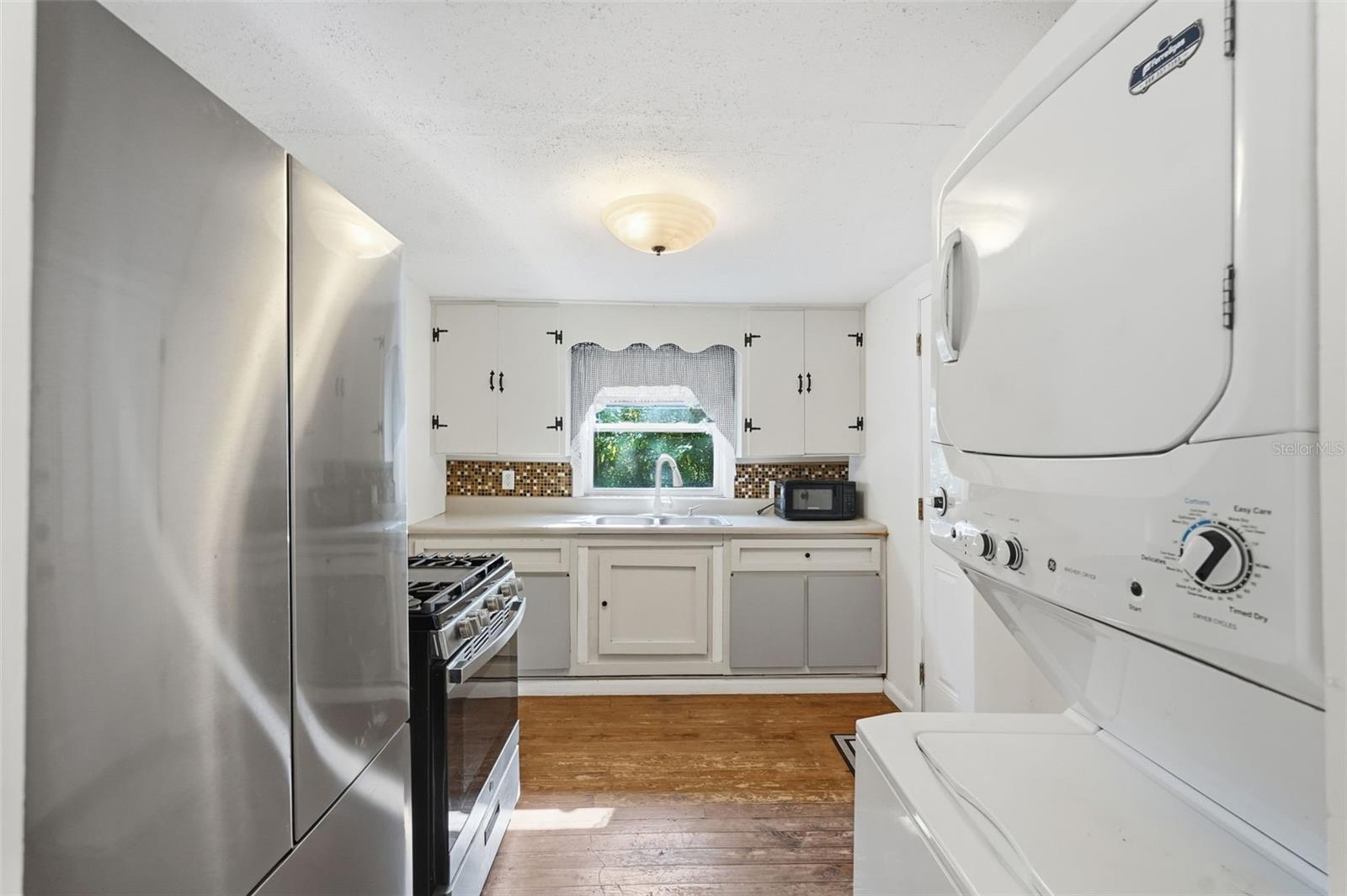 Image 6 of 29 For 2208 79th Place