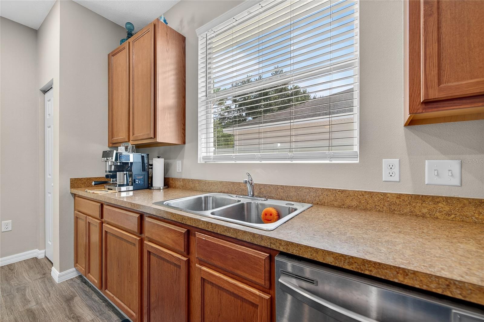 Image 15 of 26 For 41 Pergola Place